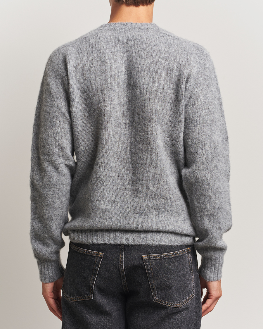 Herren | Pullover | Harley Of Scotland | Brushed Supersoft Lambswool V-Neck Mid Grey