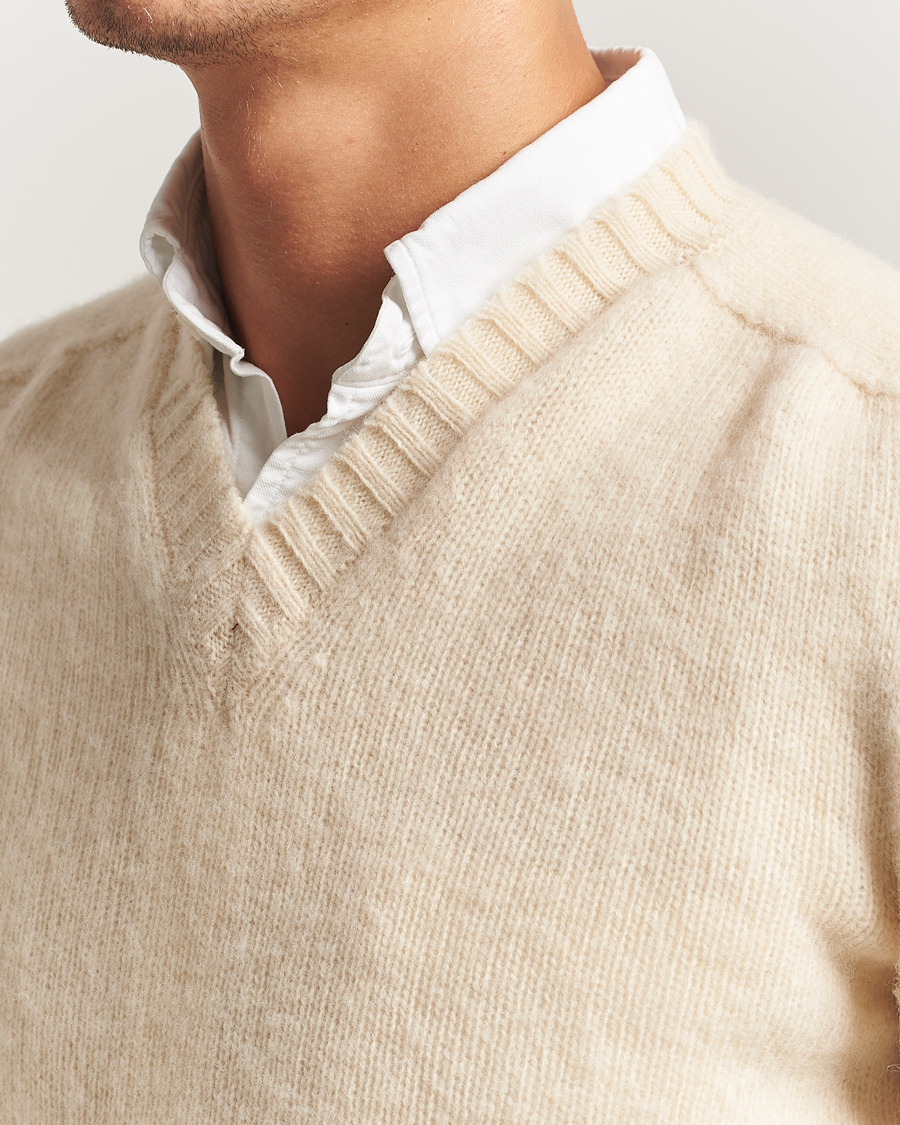 Herren | Pullover | Harley Of Scotland | Brushed Supersoft Lambswool V-Neck Vanilla