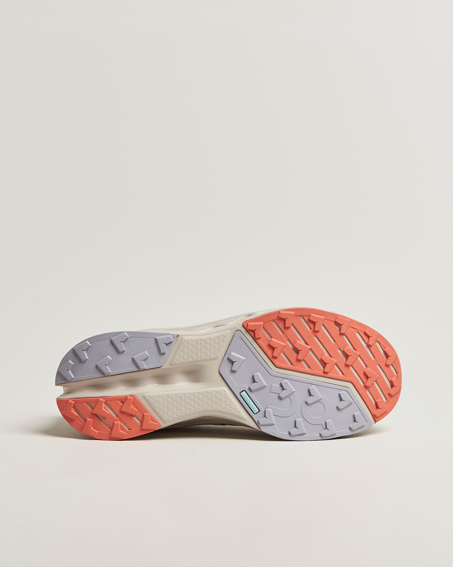 Herren | Trail Sneaker | On | Cloudsurfer Trail Ivory/Ghost