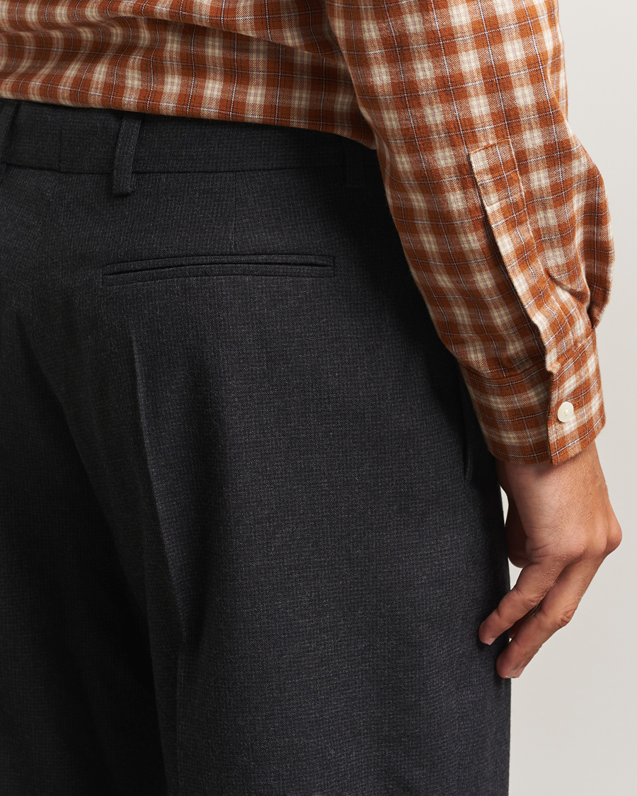 Herren | Hosen | Palmes | Wool Pleated Trousers Black