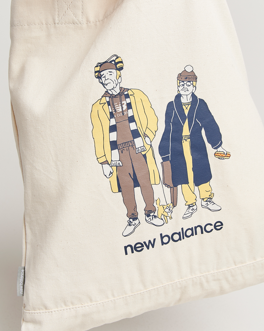 Herren | New Balance Graphic Tote Bag Ecru | New Balance | Graphic Tote Bag Ecru