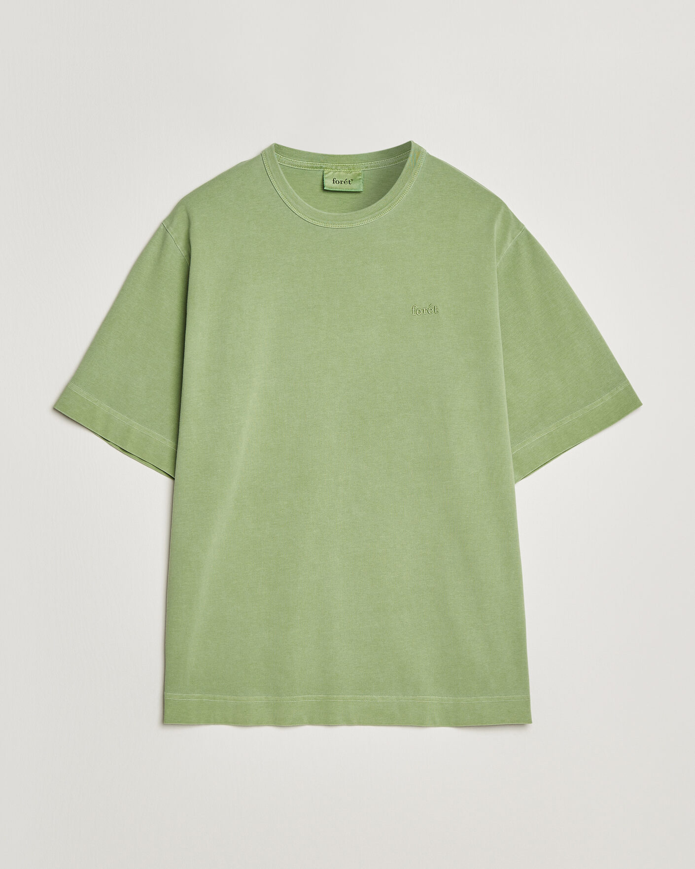 Herren | T-Shirts | Forét | Park Loose Fit T-Shirt Vibrant Moss