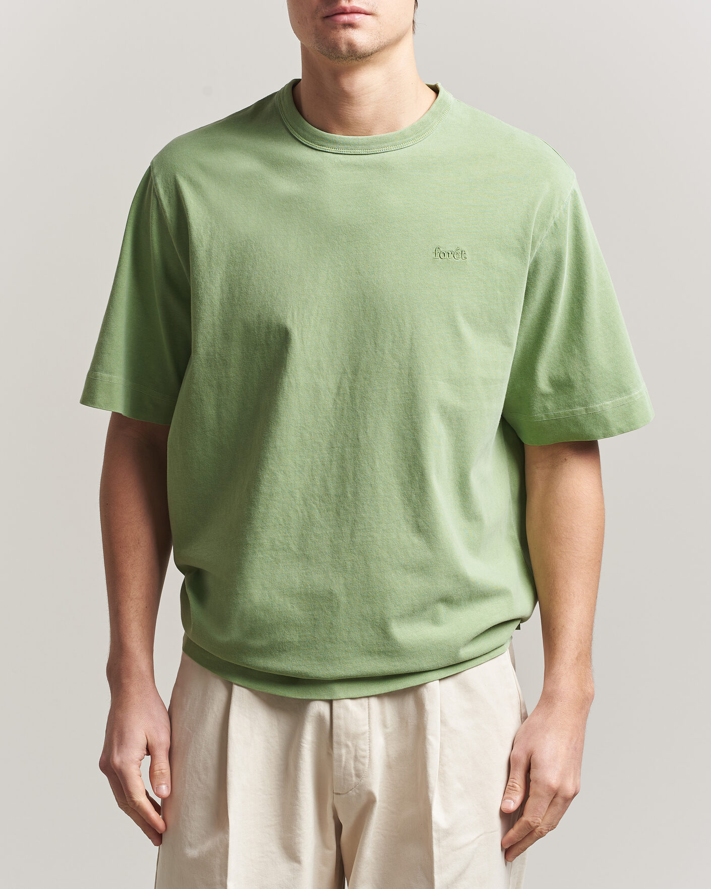 Herren | T-Shirts | Forét | Park Loose Fit T-Shirt Vibrant Moss