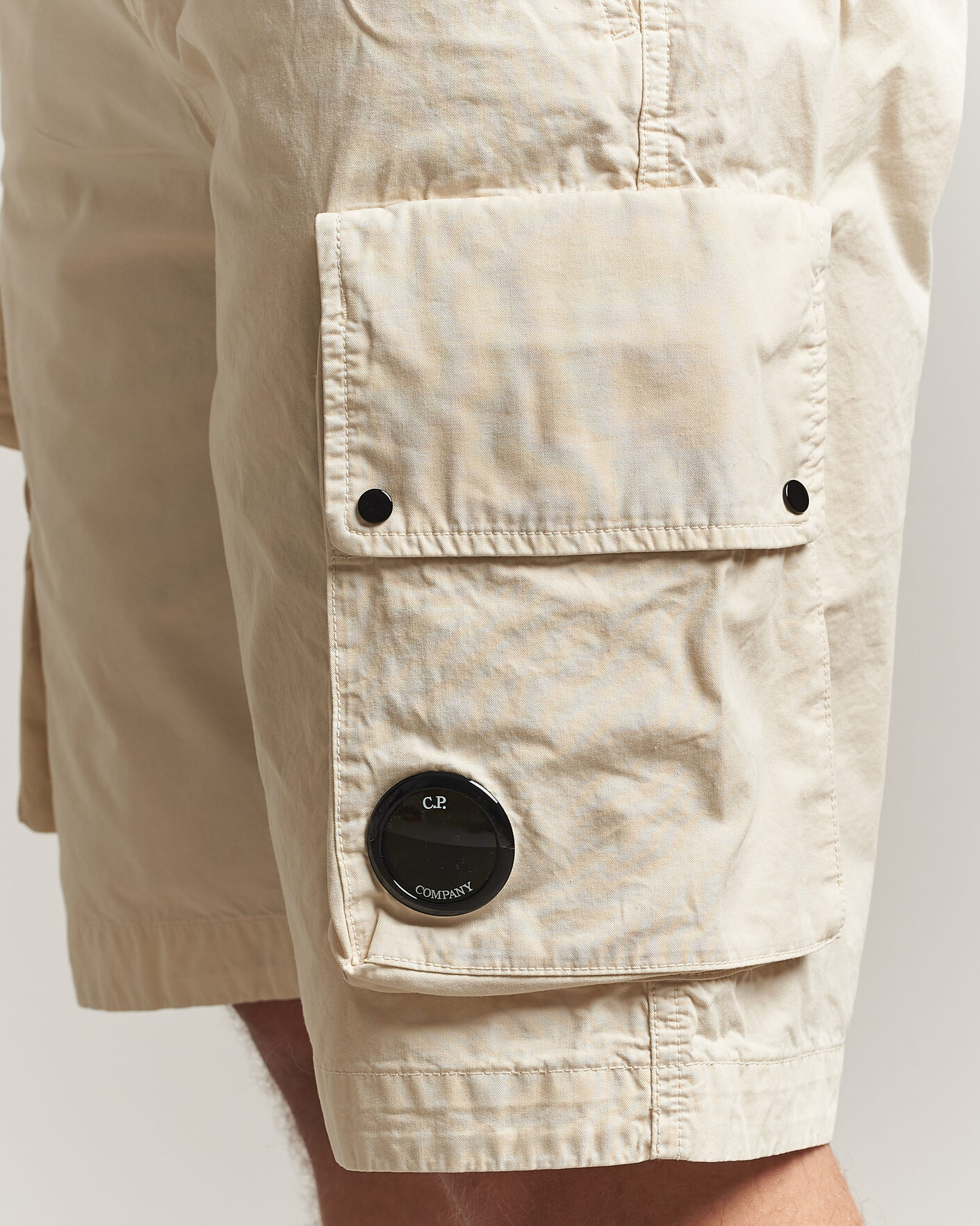 Herren | Shorts | C.P. Company | Cotton Gabardine Cargo Shorts Cream