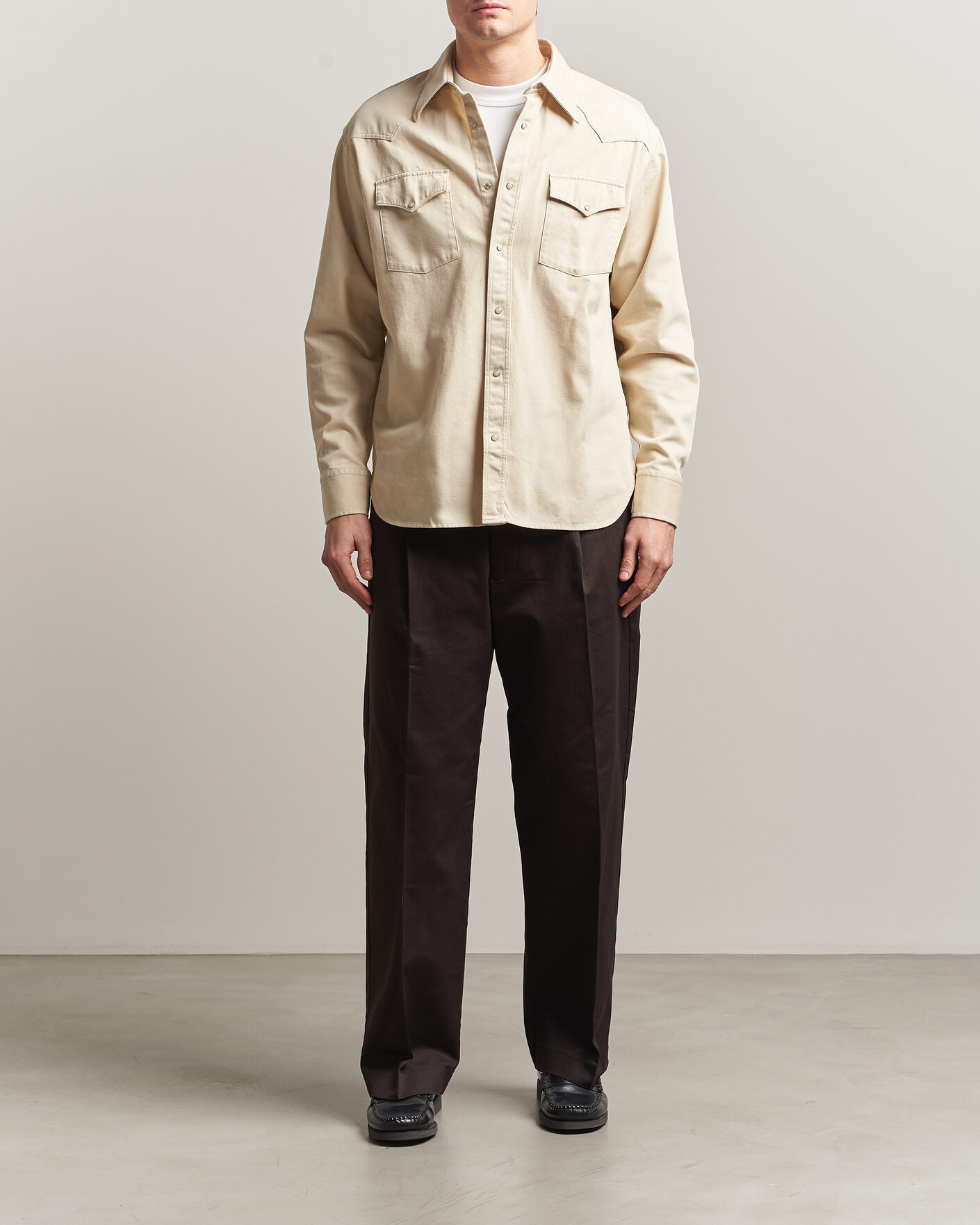 Herren | Hosen | NN07 | Kay Cotton Pleated Trousers Deep Truffle