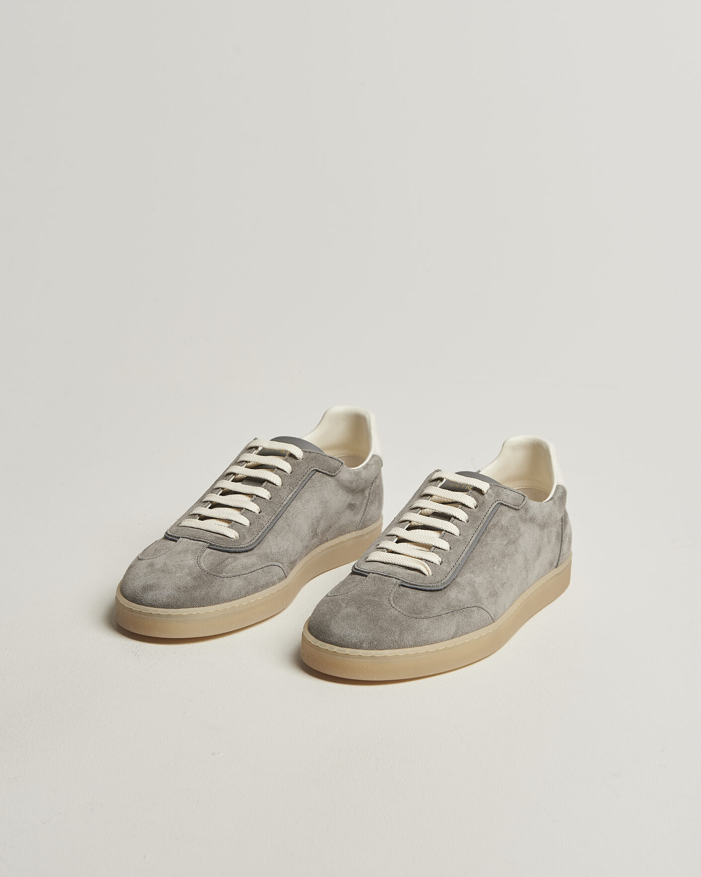 Brunello Cucinelli Low Top Sneakers Grey Suede bei Care of Carl