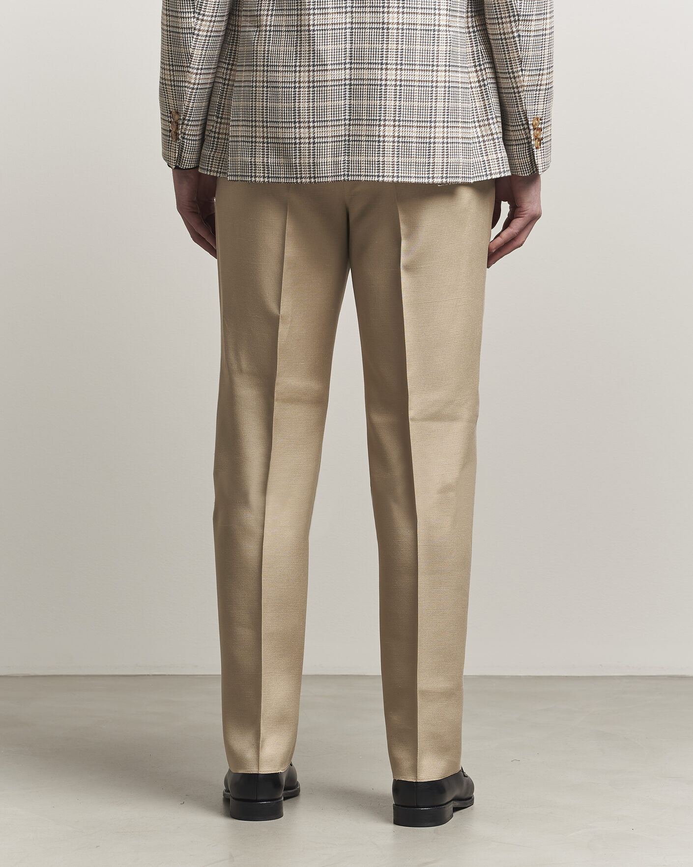 Herren | Hosen | Lardini | Palu Straight Fit Viscose/Silk Trousers Beige