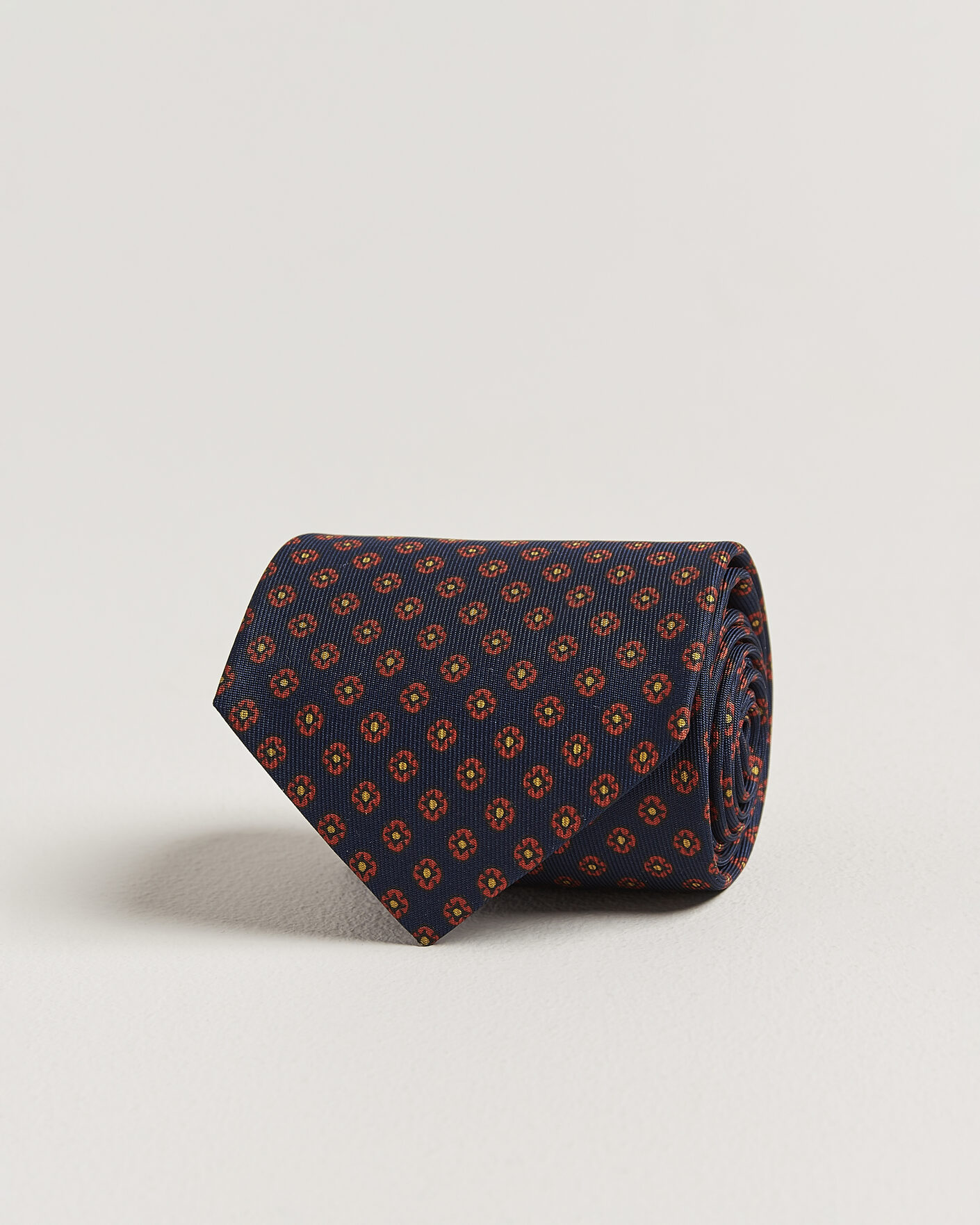 Herren | Drake's Square Flowers Pattern Silk Tie Navy | Drake's | Square Flowers Pattern Silk Tie Navy