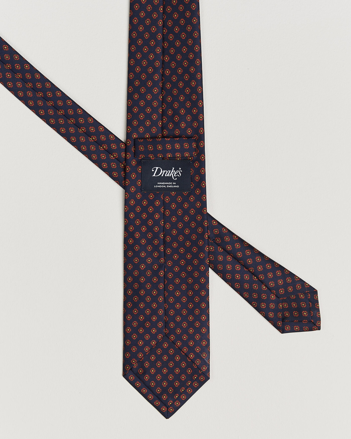 Herren | Drake's Square Flowers Pattern Silk Tie Navy | Drake's | Square Flowers Pattern Silk Tie Navy