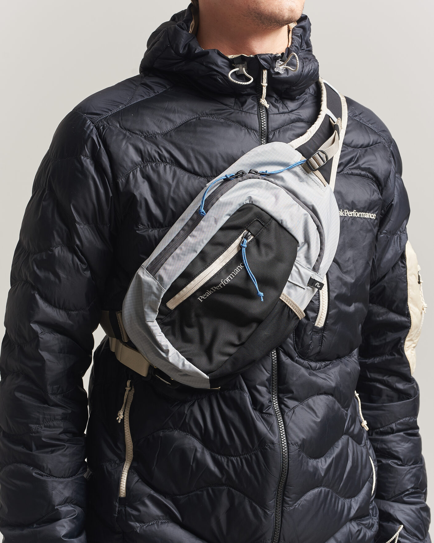 Herren | Taschen | Peak Performance | Outdoor Sling Bag Summit Smoke