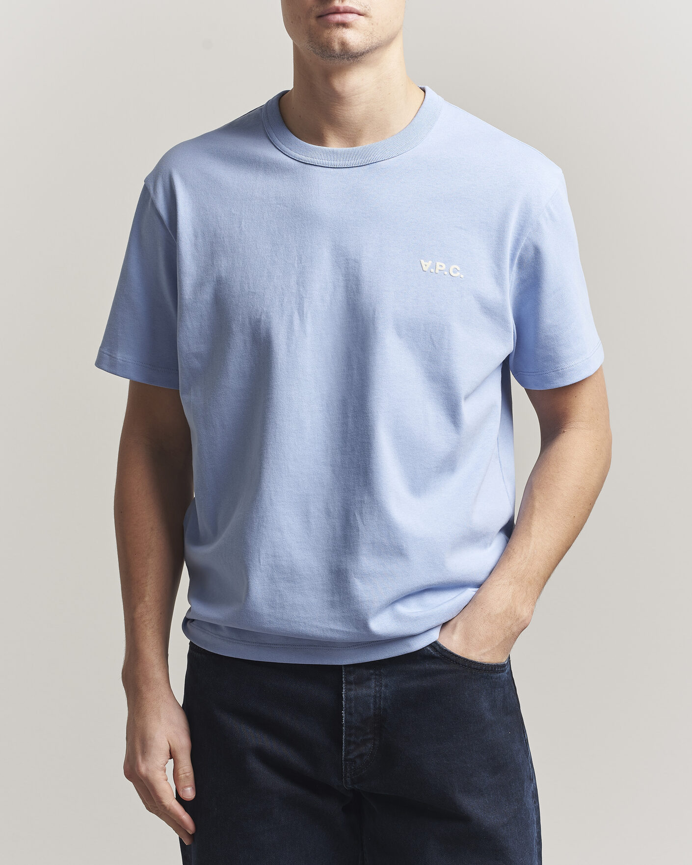 Herren | T-Shirts | A.P.C. | Boxy Fit Petit VPC T-Shirt Light Blue