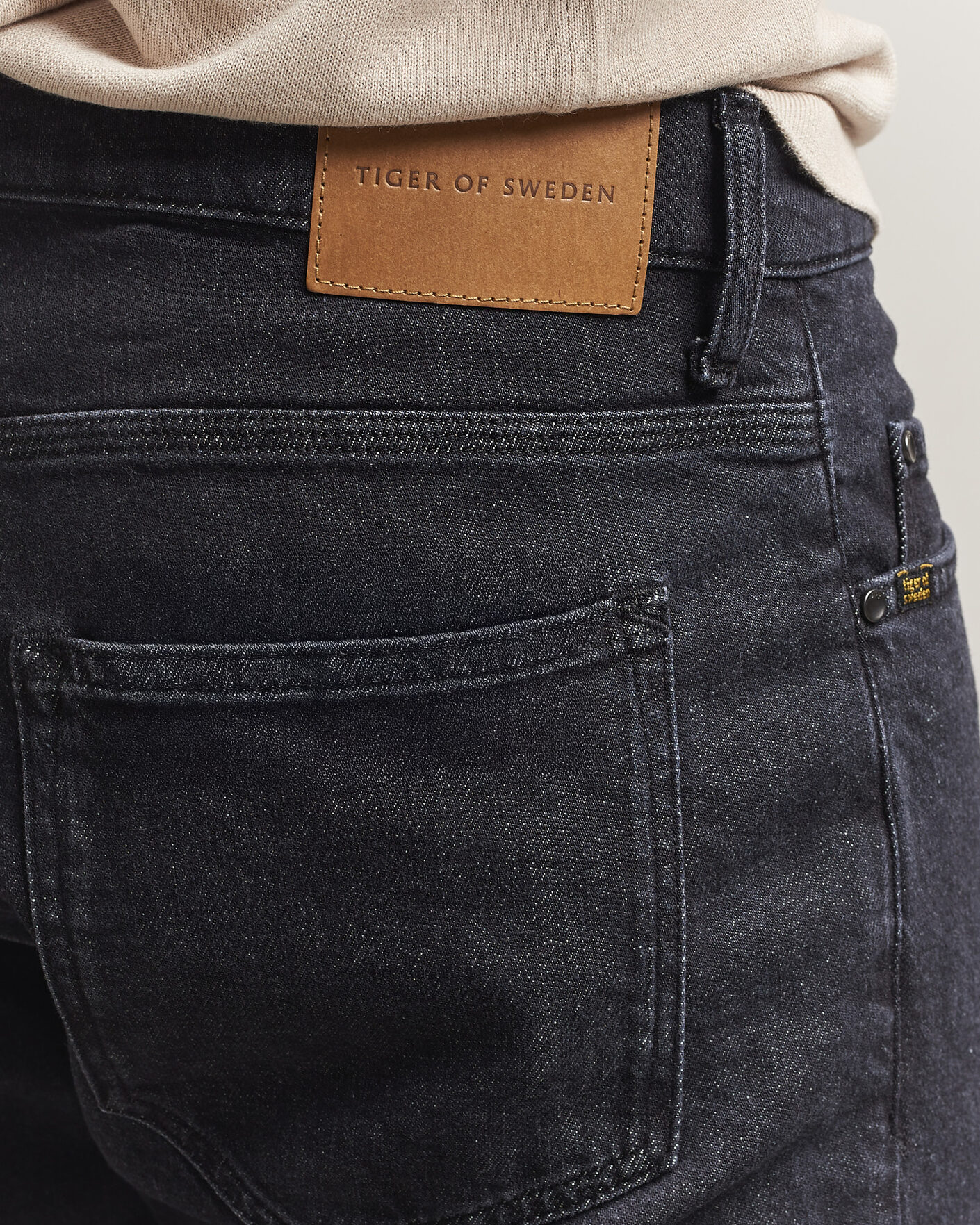 Herren | Jeans | Tiger of Sweden | Pistolero Jeans Washed Black