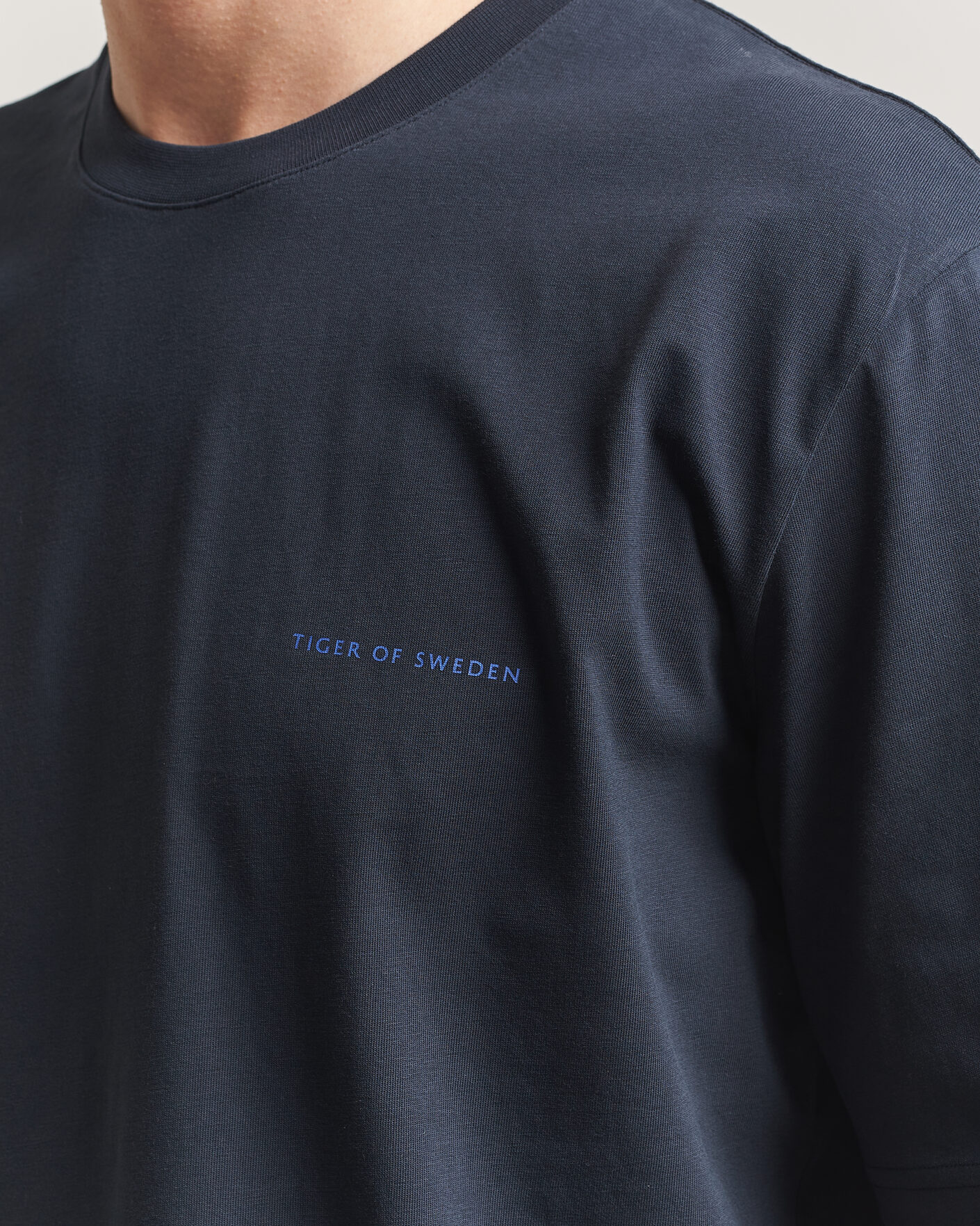 Herren | T-Shirts | Tiger of Sweden | Pro Logo Crew Neck T-Shirt Light Ink