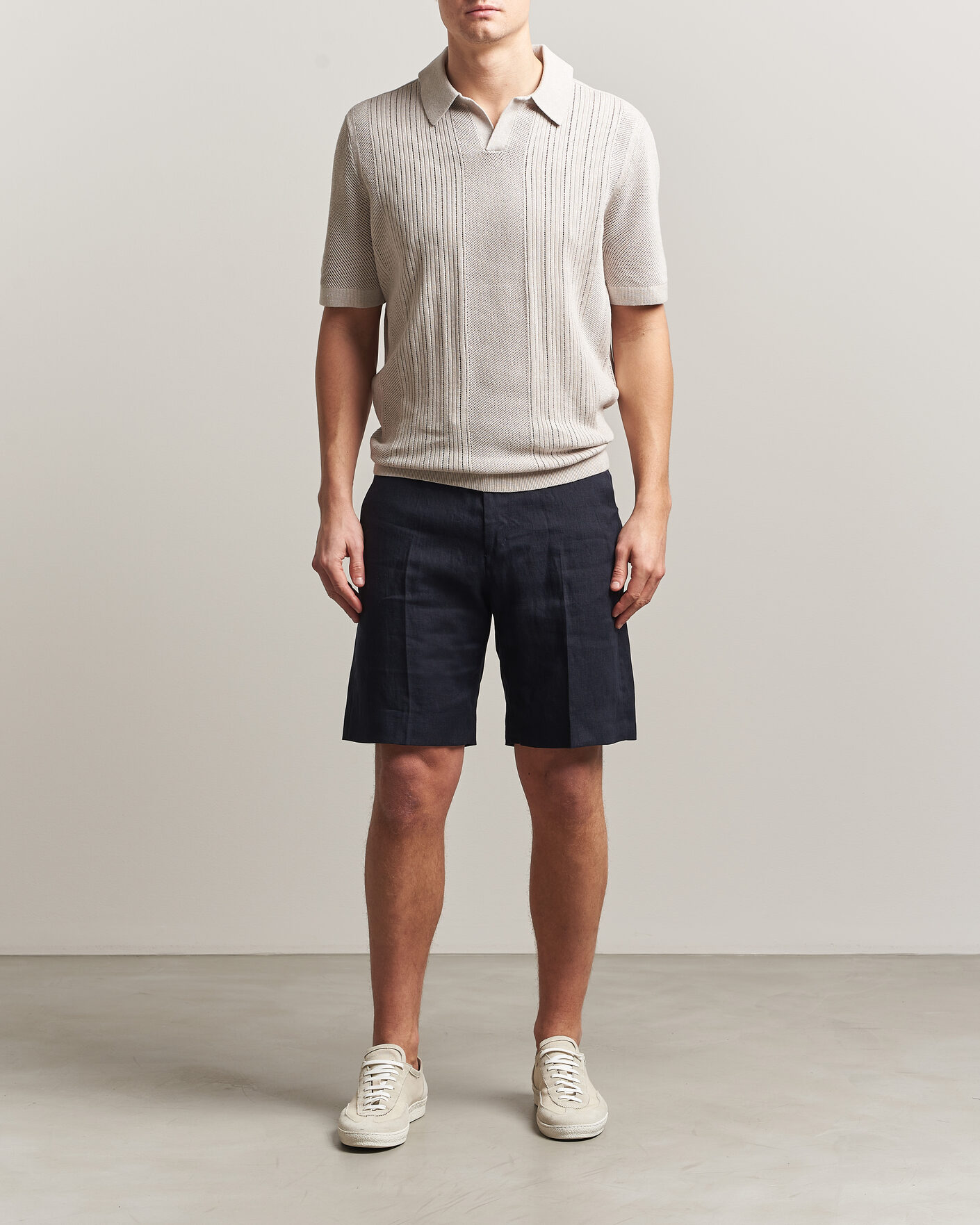 Herren | Shorts | Tiger of Sweden | Troy Pleated Linen Shorts Midnight Blue