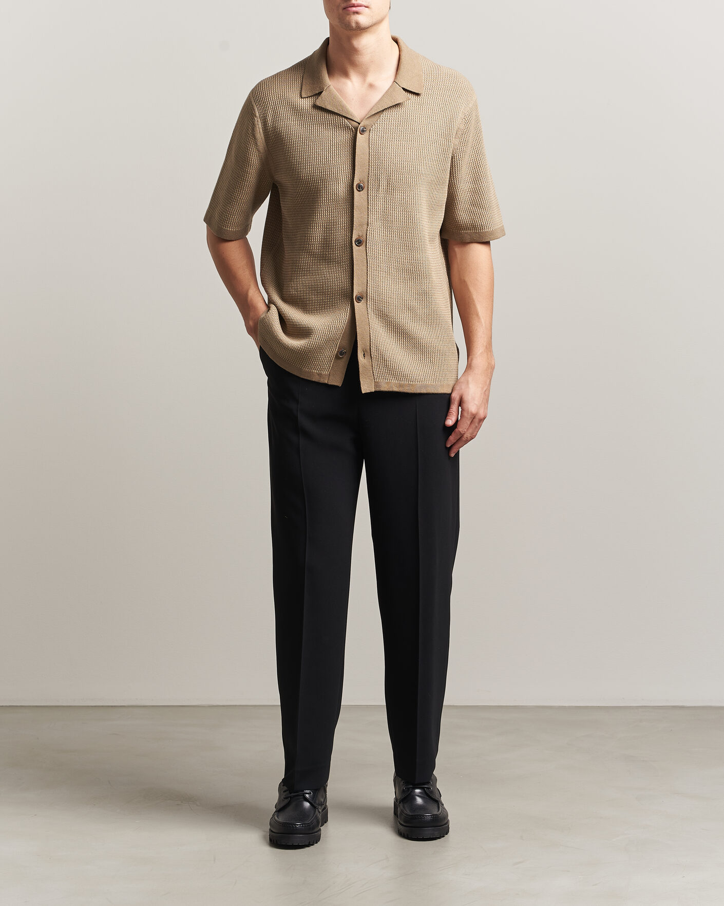 Herren | Hemden | Tiger of Sweden | River Knitted Short Sleeve Shirt Umber Brown