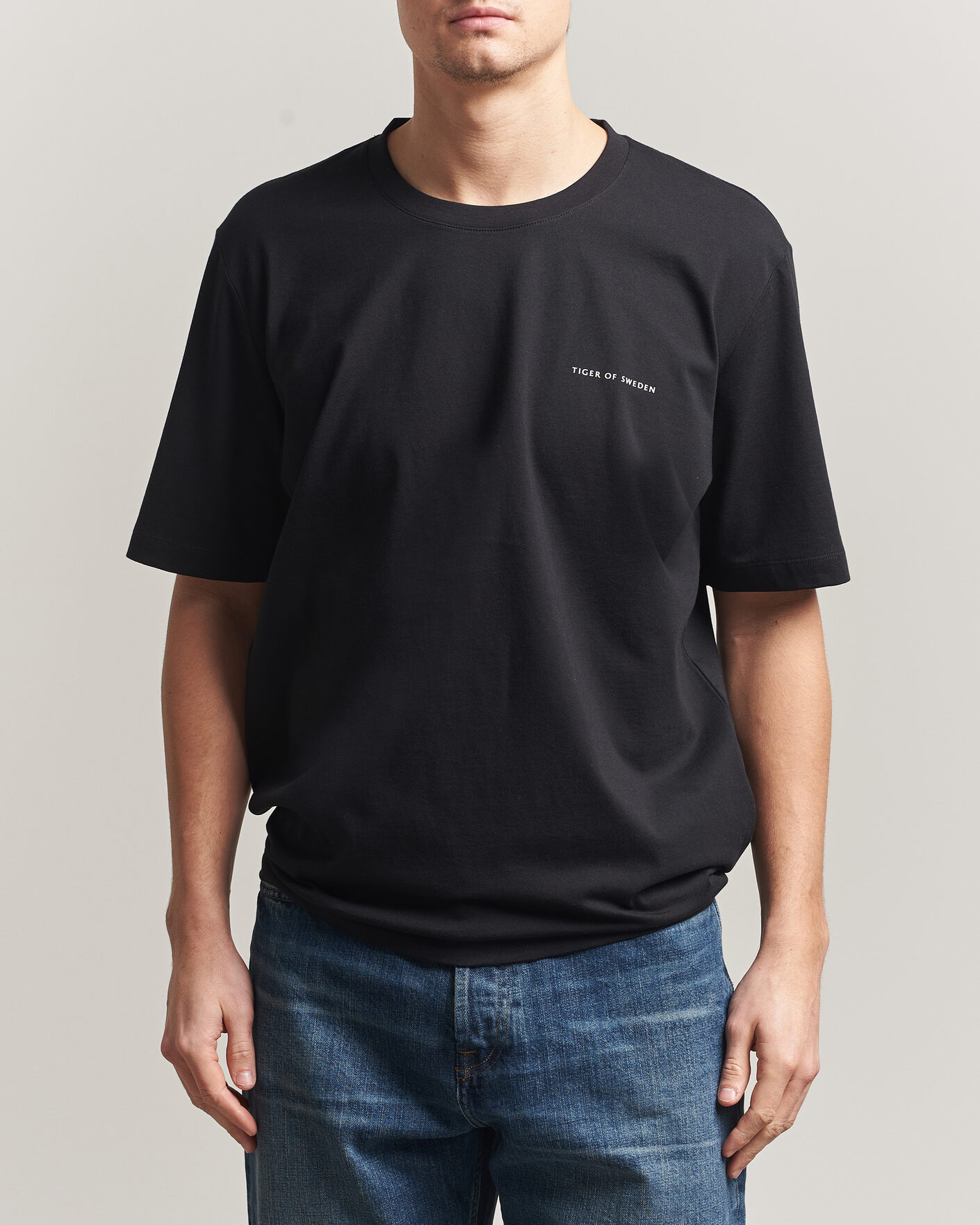 Herren | T-Shirts | Tiger of Sweden | Pro Cotton Logo T-Shirt Black