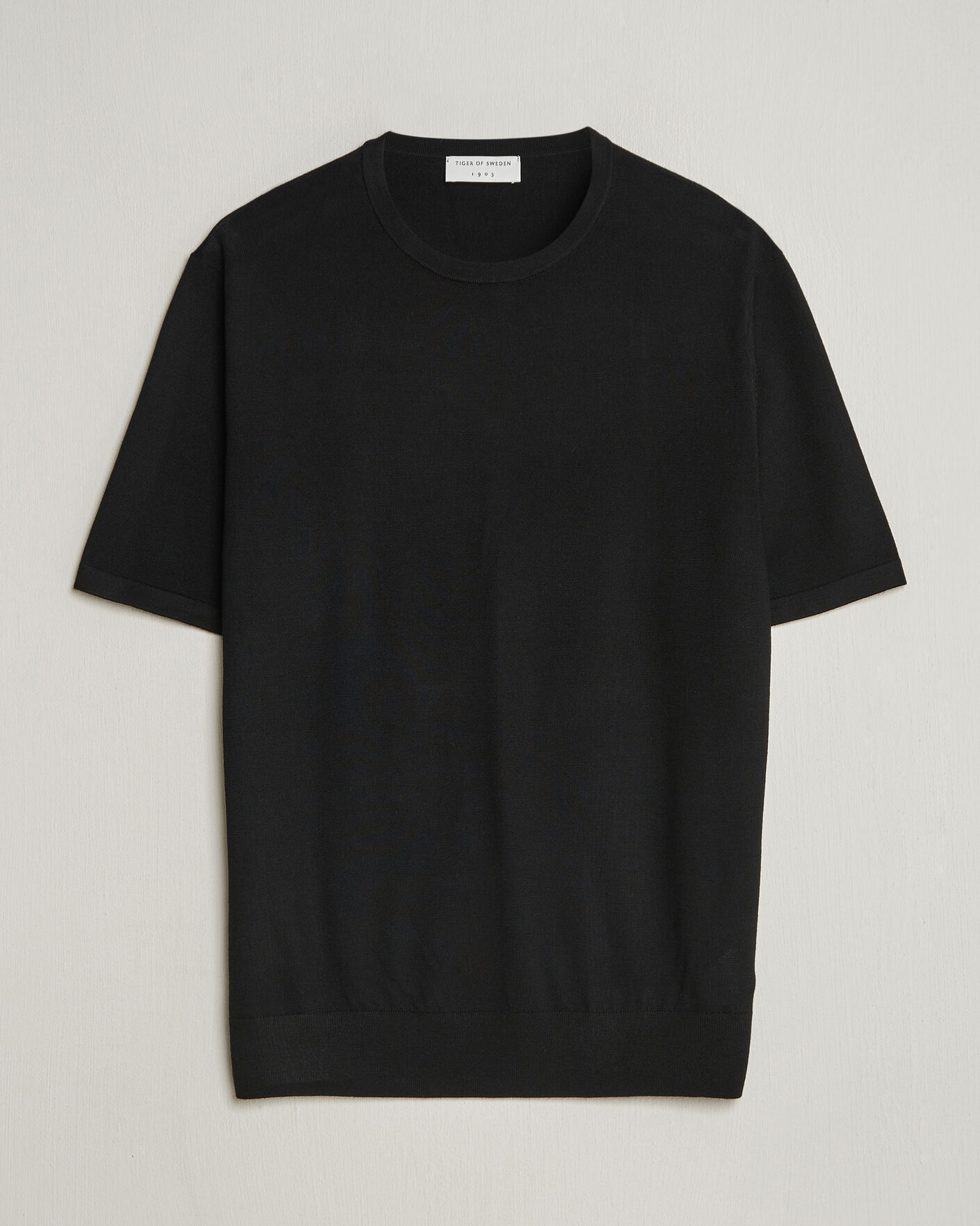 Herren | T-Shirts | Tiger of Sweden | Connor Knitted Crew Neck T-Shirt Black