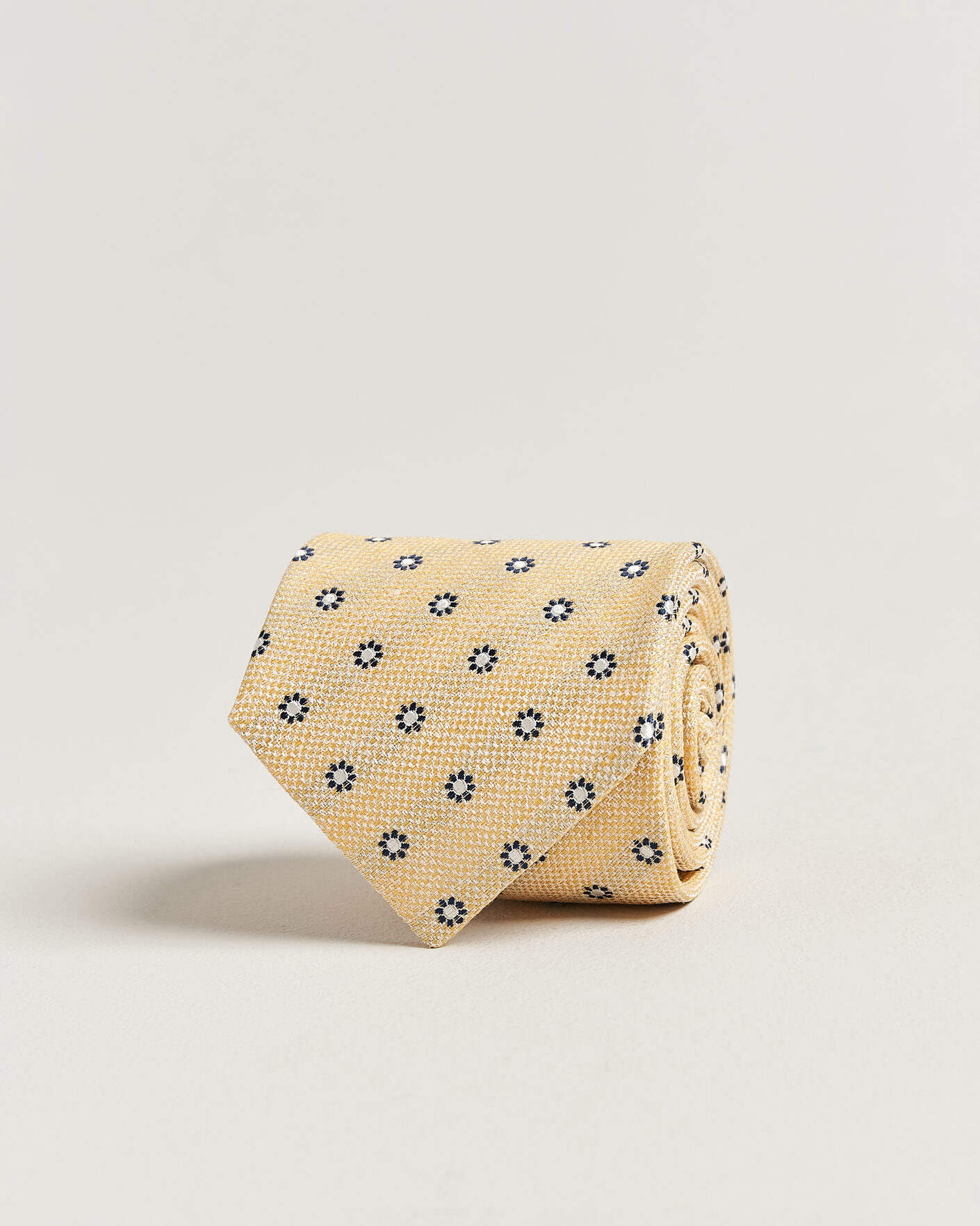 Herren | Krawatten | Amanda Christensen | Silk/Linen 8cm Flower Tie Yellow