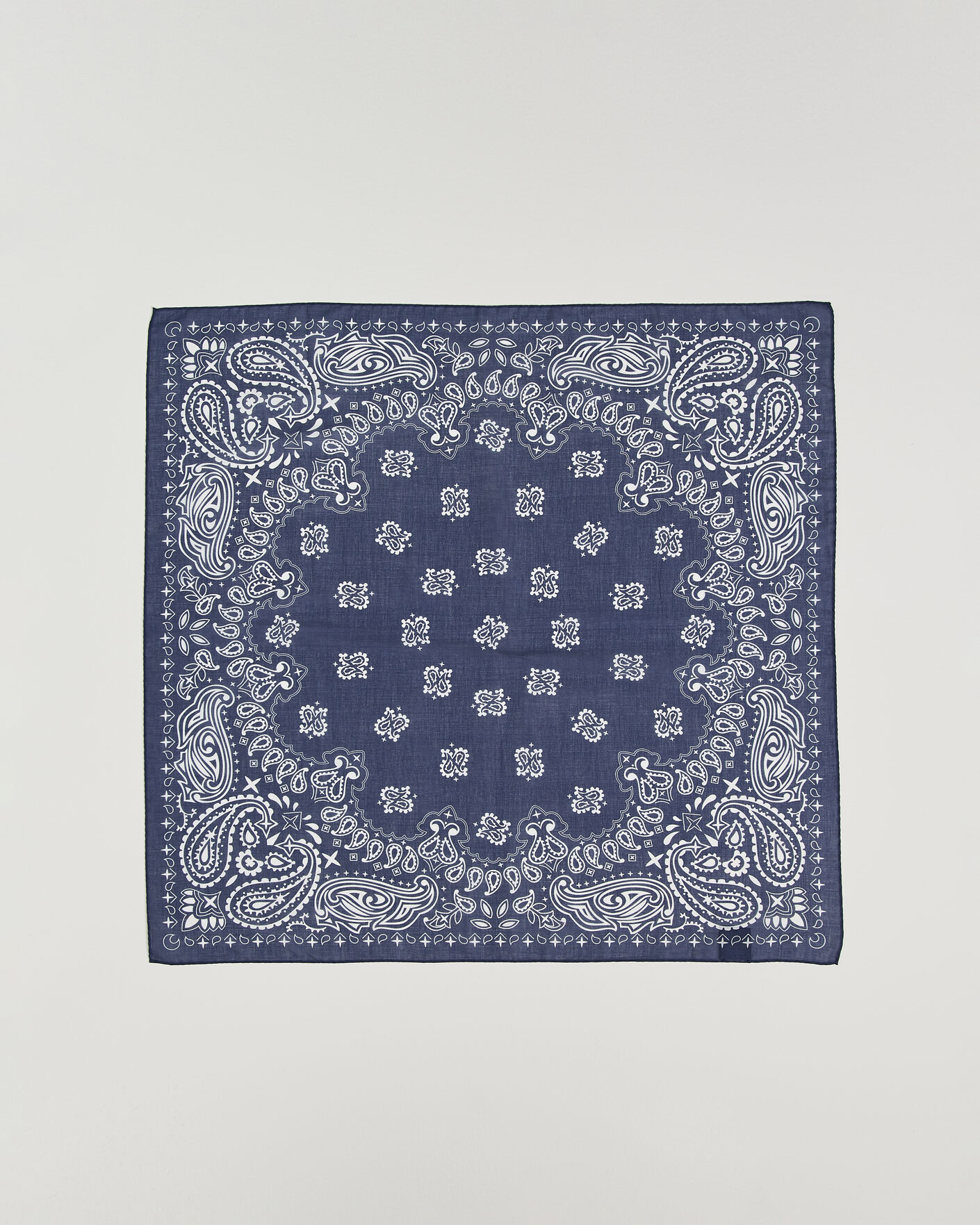 Herren | Tücher | Amanda Christensen | Cotton Voilé Paisley Bandana Navy