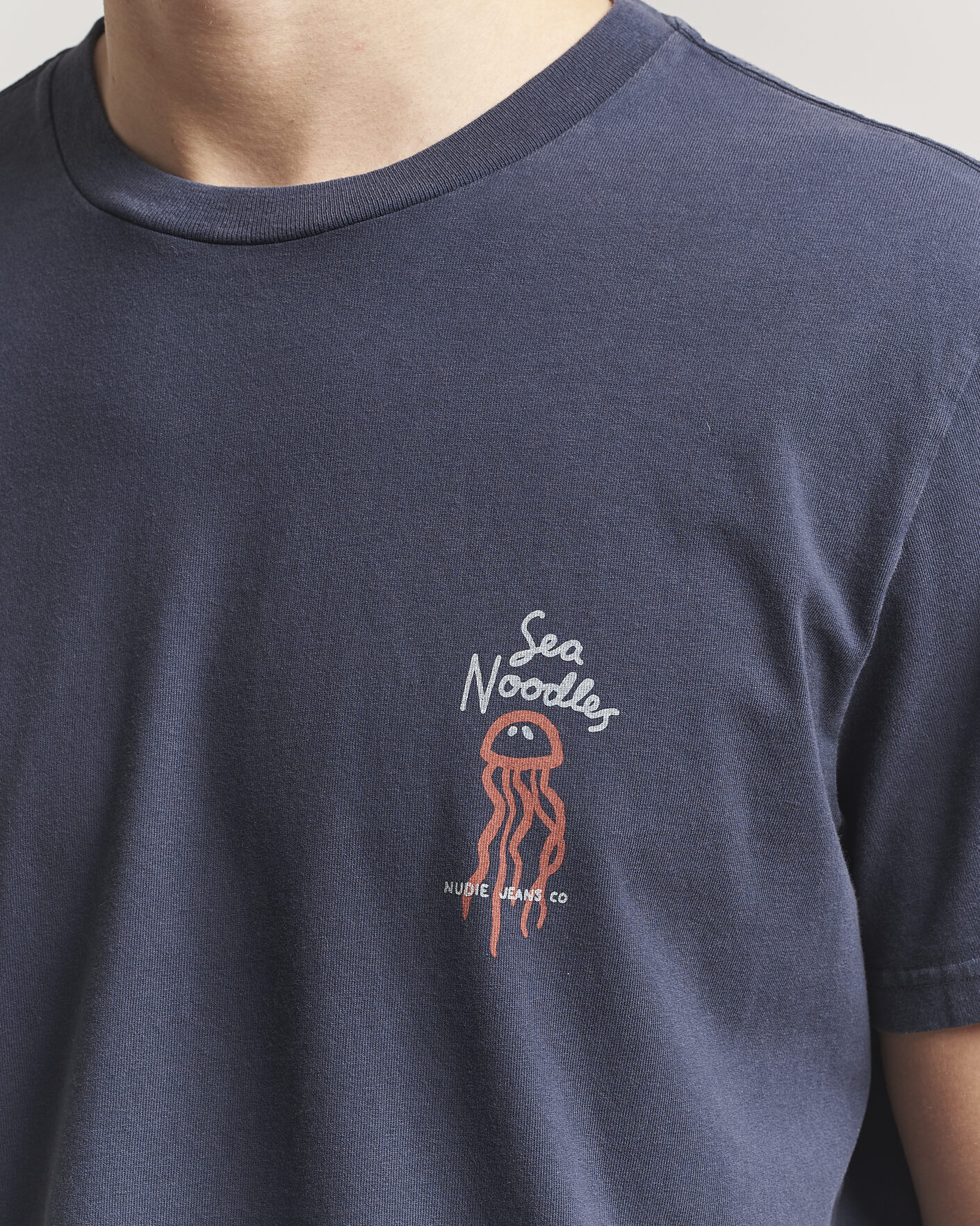Herren | T-Shirts | Nudie Jeans | Roy Printed T-Shirt Dark Blue
