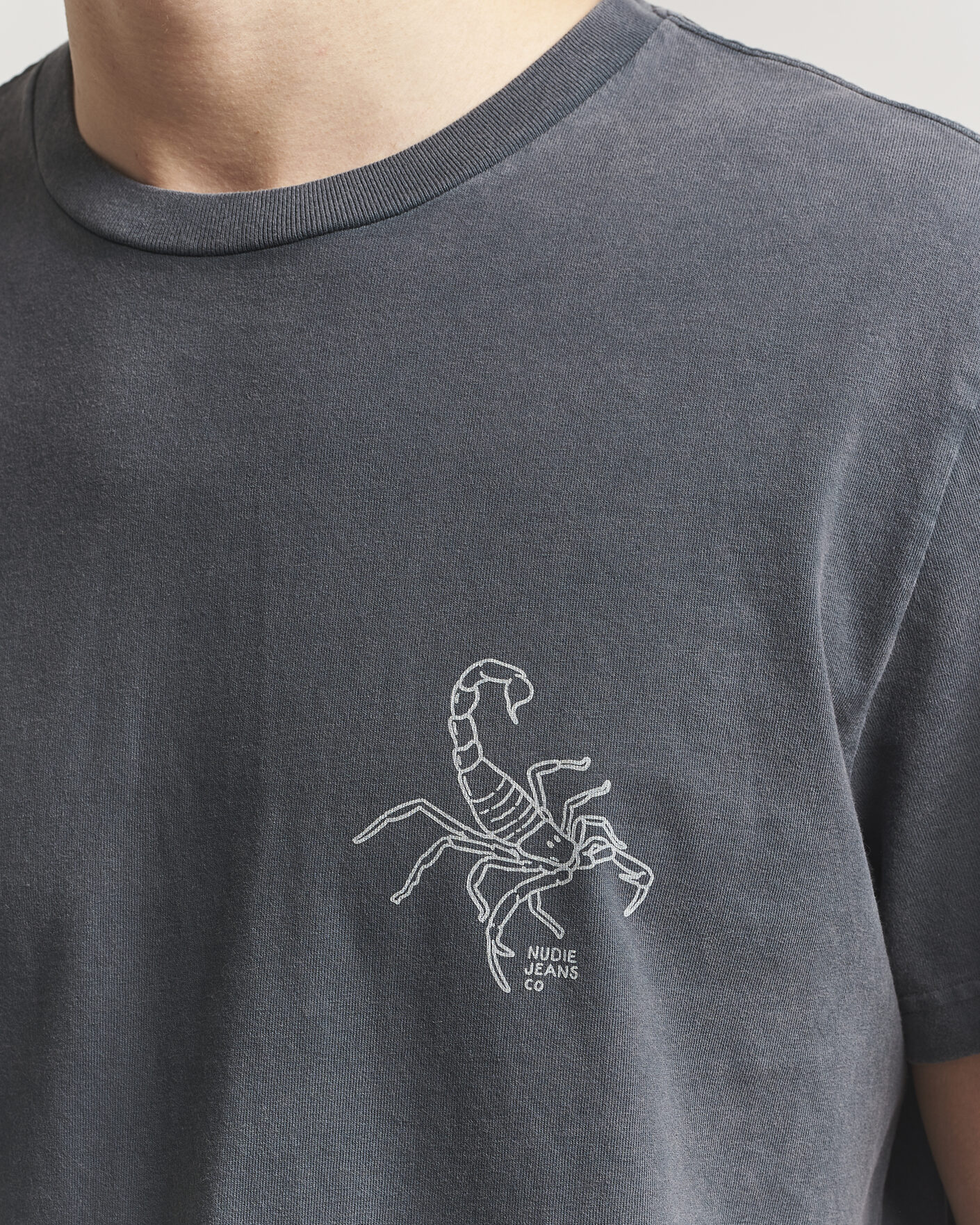 Herren | T-Shirts | Nudie Jeans | Roy Printed T-Shirt Antracite