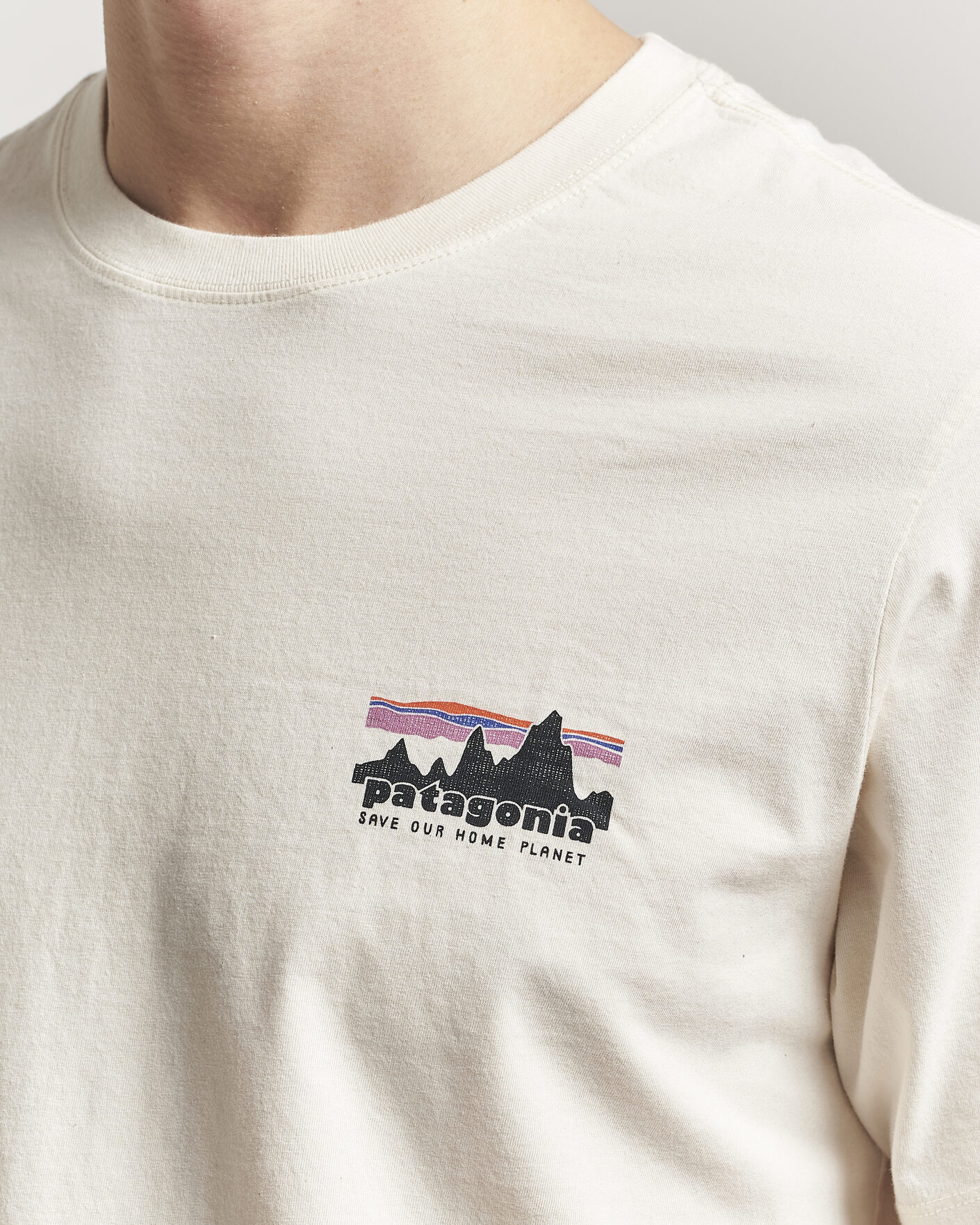 Herren | T-Shirts | Patagonia | 73 Skyline Logo T-Shirt Undyed Natural