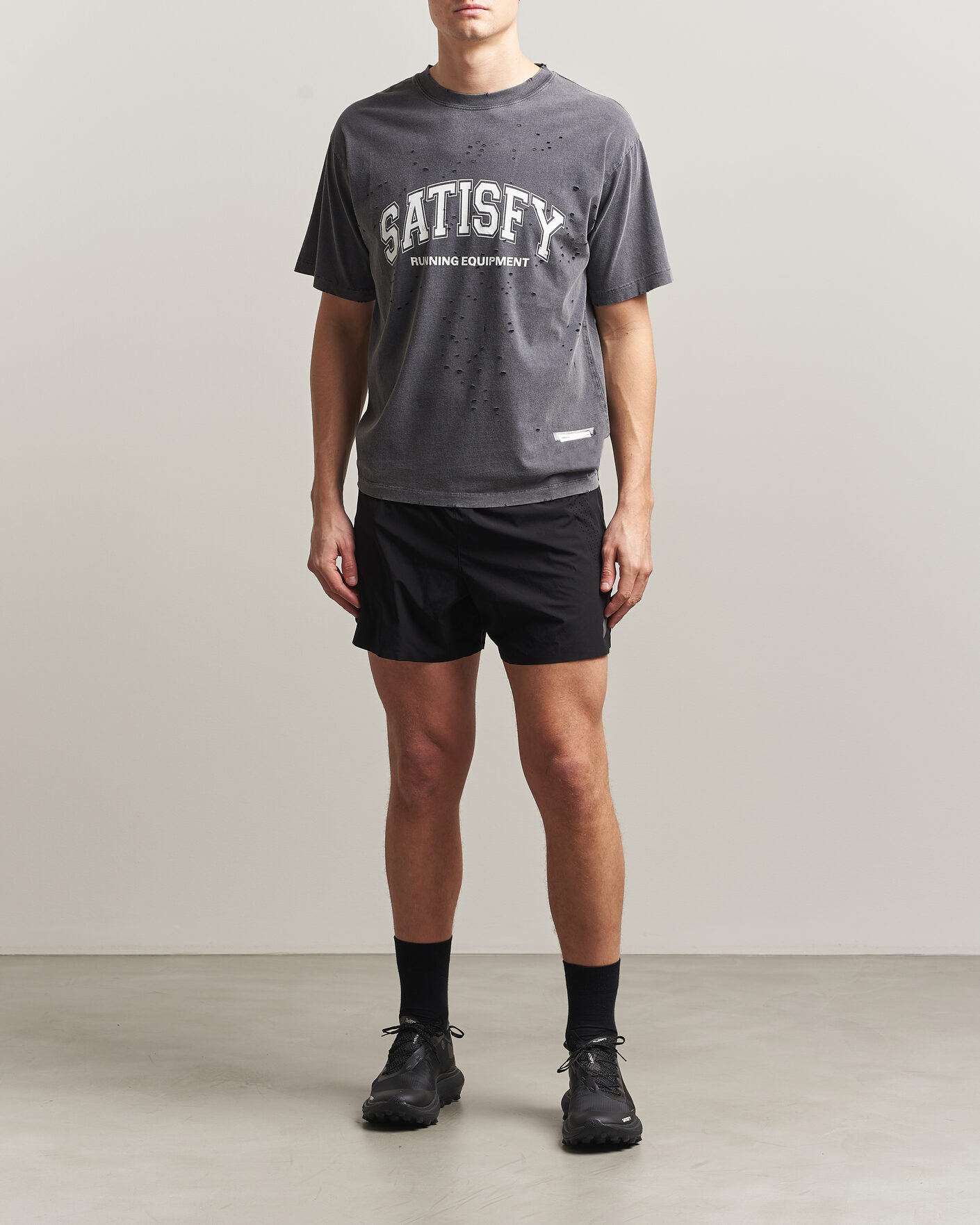 Herren | T-Shirts | Satisfy | MothTech T-Shirt Aged Black