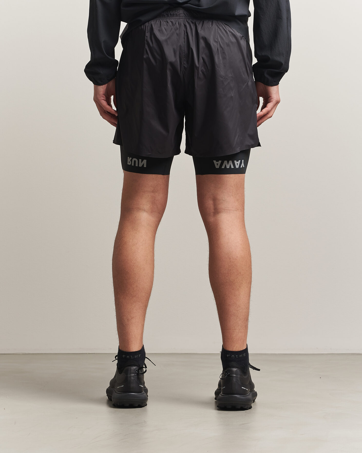 Herren | Shorts | Satisfy | TechSilk 8 Inch Shorts Black
