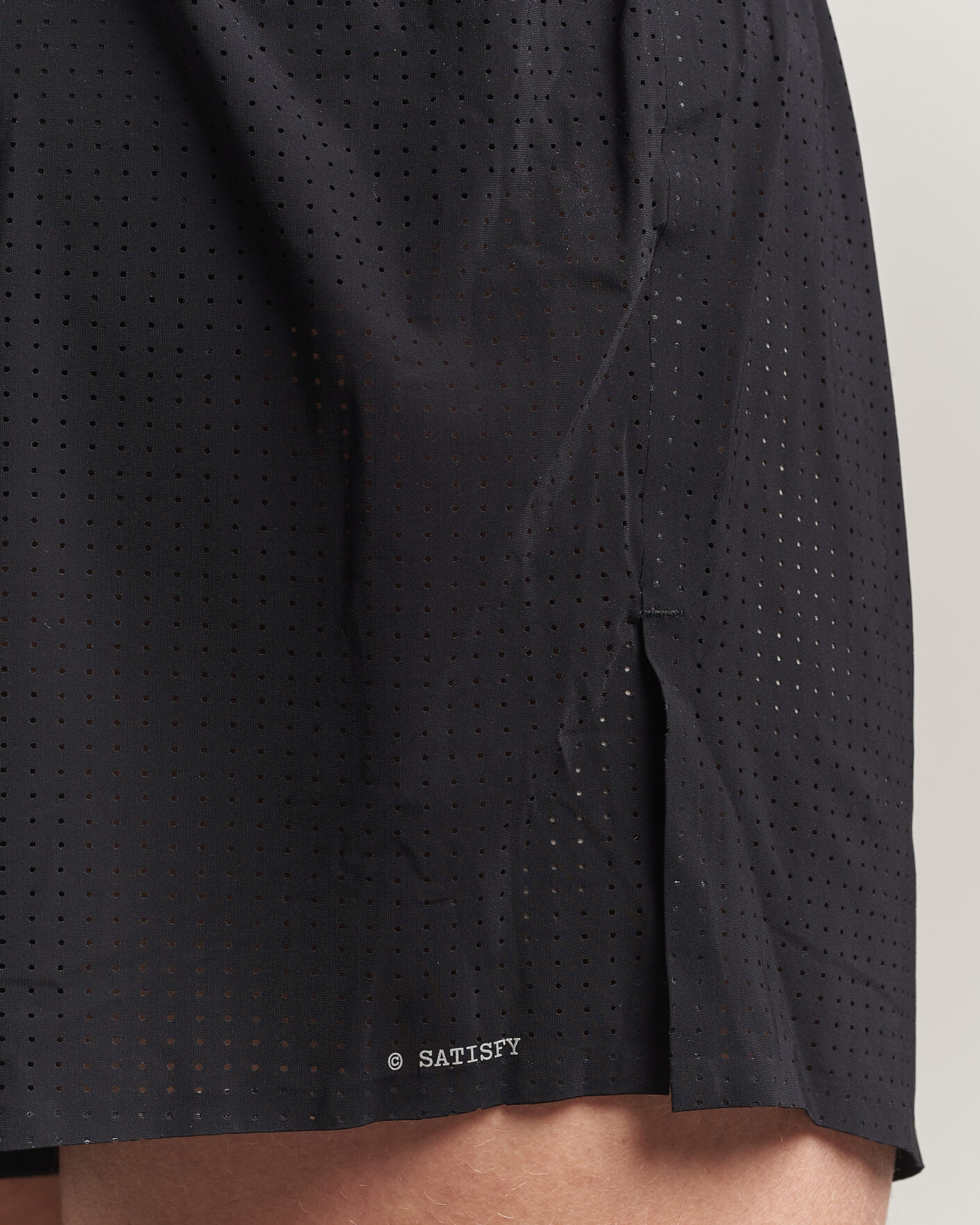 Herren | Shorts | Satisfy | Space-O 2.5 Inch Shorts Black