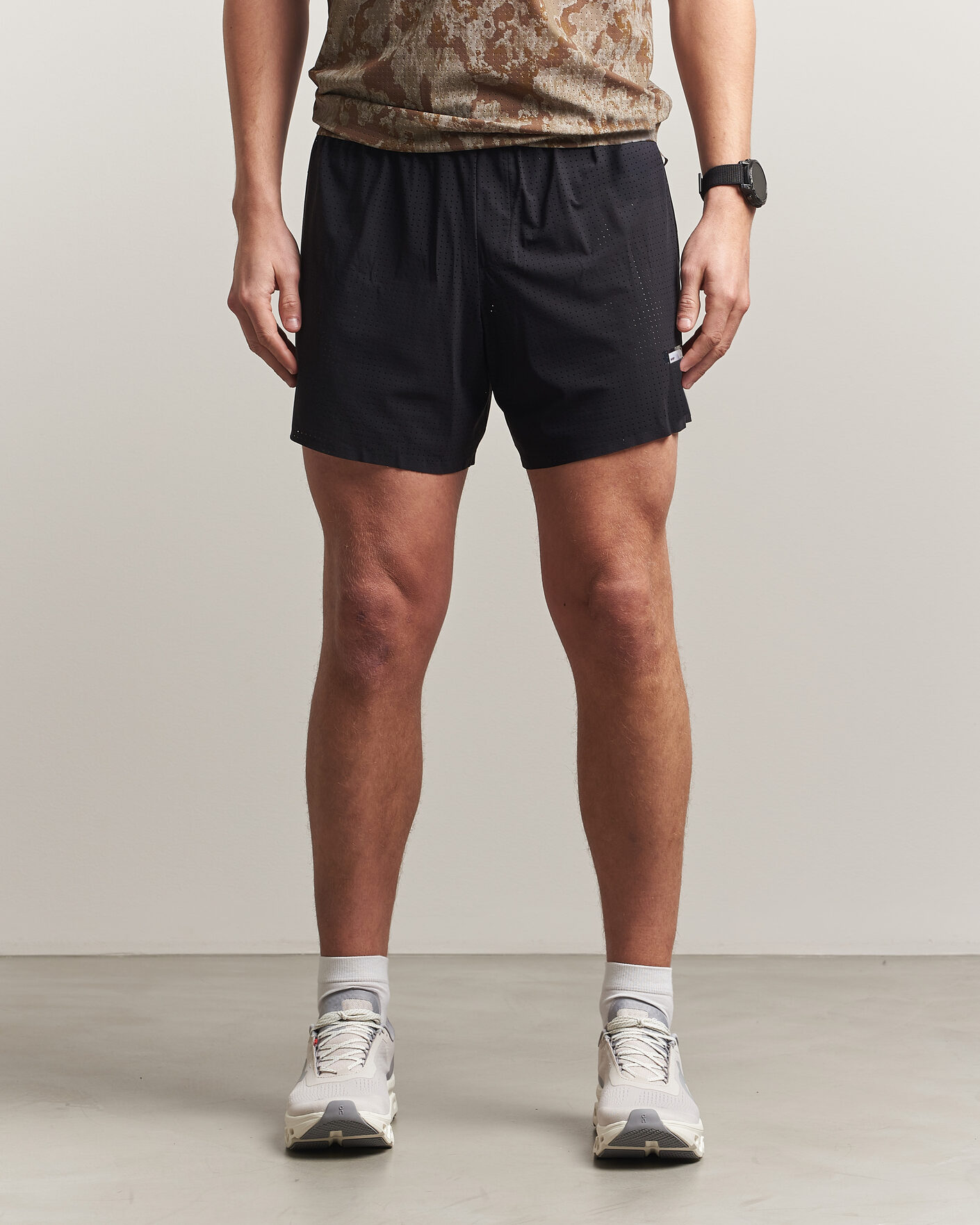 Herren | Shorts | Satisfy | Space-O 5 Inch Shorts Black