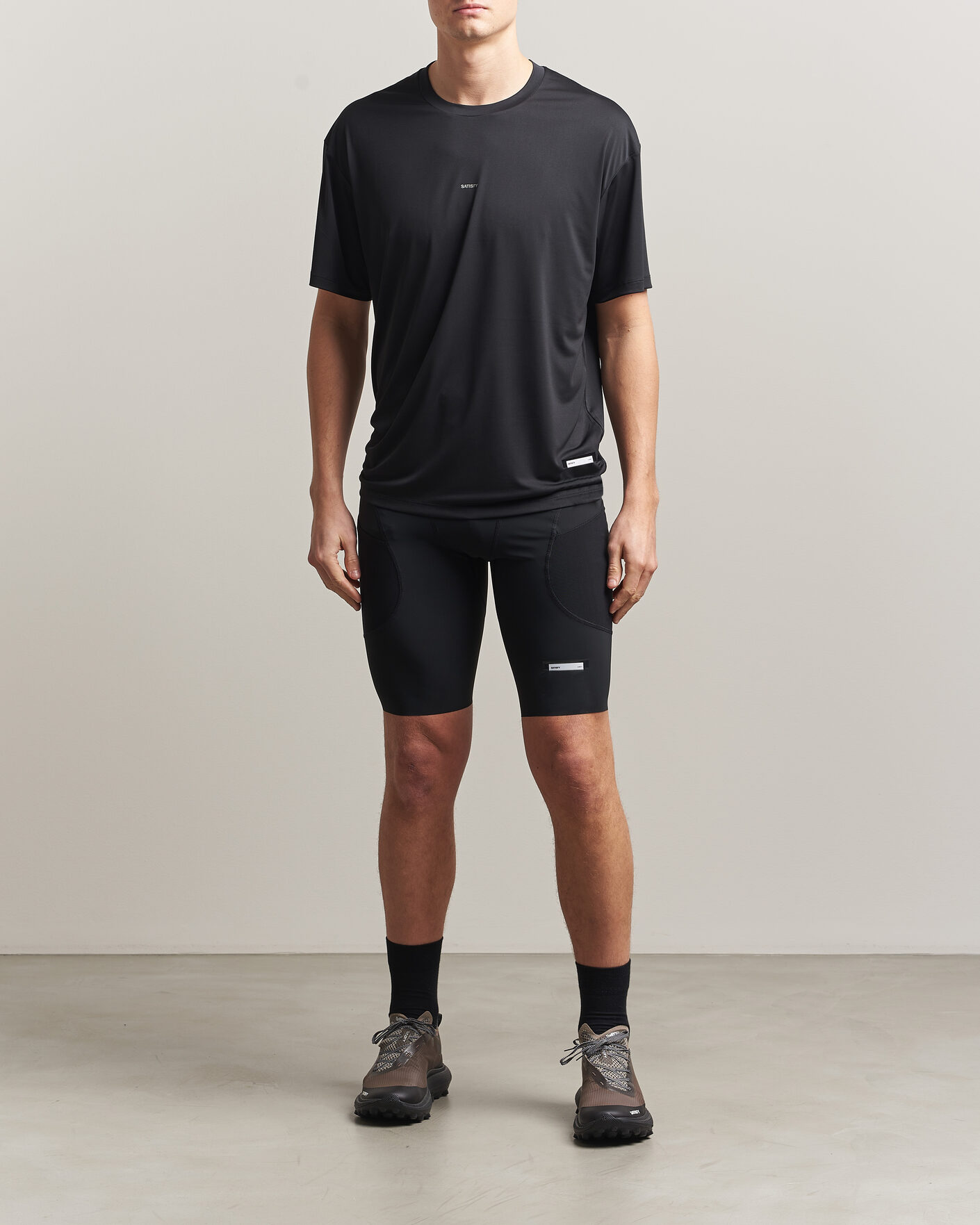 Herren | T-Shirts | Satisfy | AuraLite T-Shirt Black