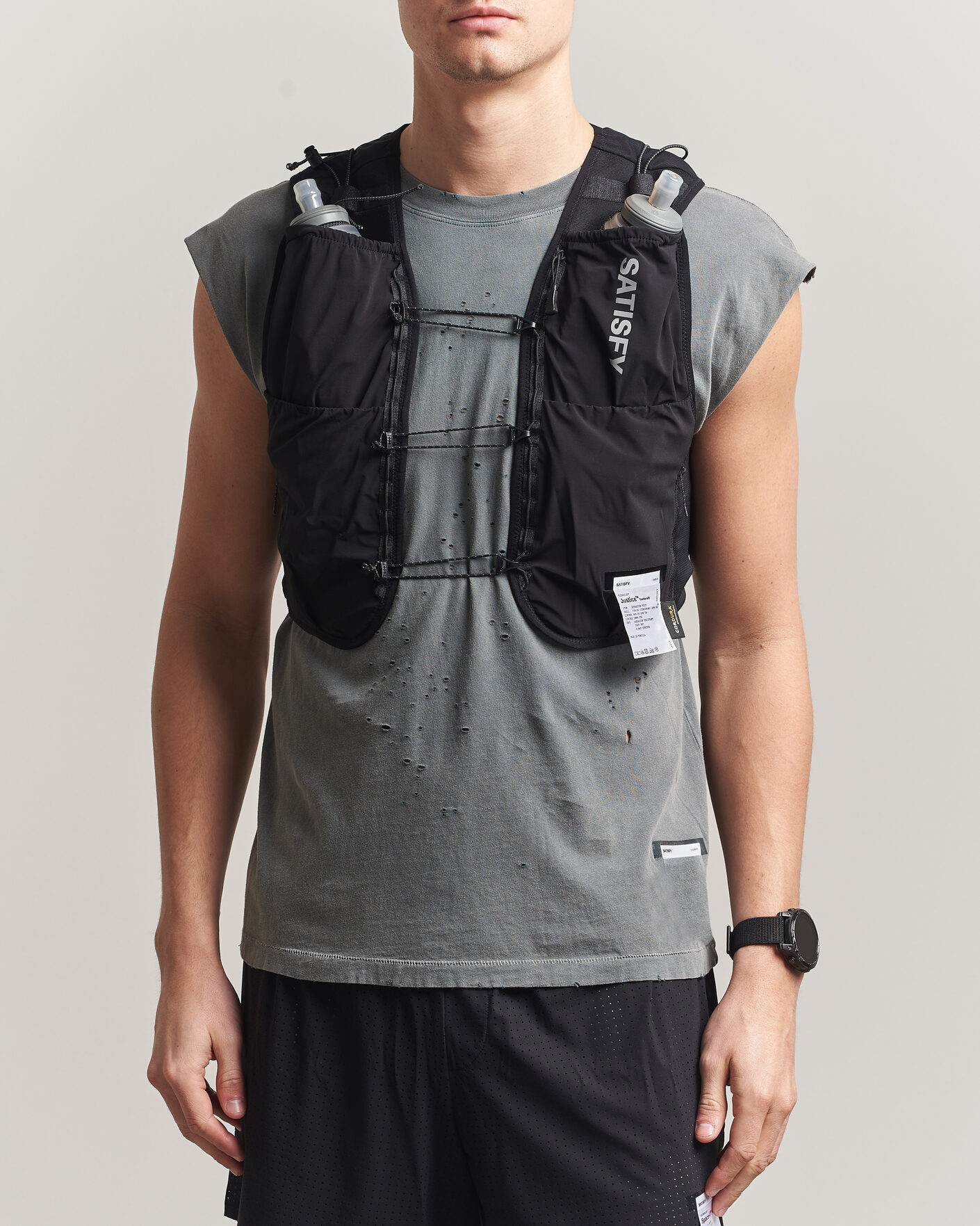 ウォーキング・ランニングウェア SATISFY Justice Cordura Hydration Vest Satisfy Justice Cordura Hydration Vest 5L Black bei Care of Carl