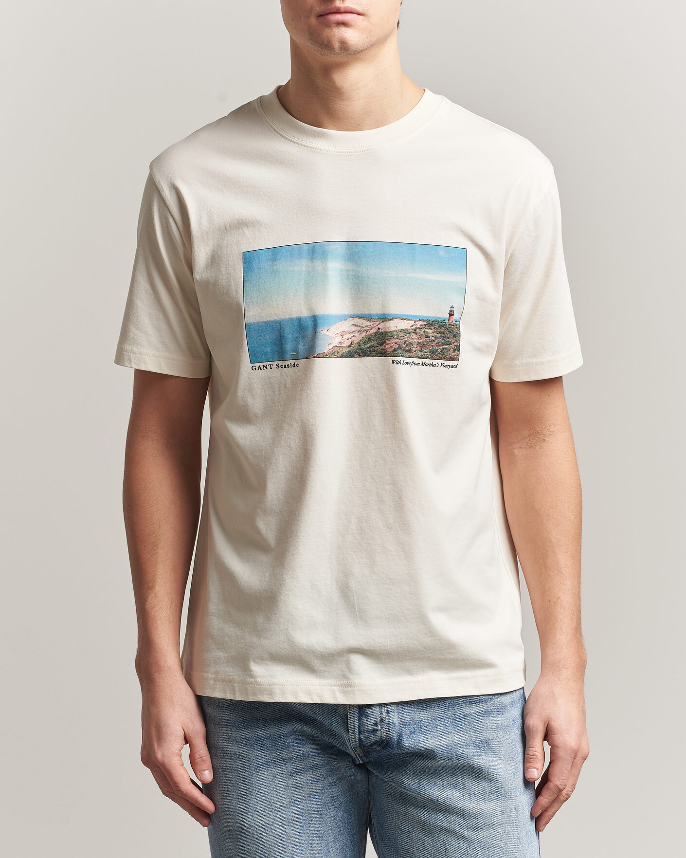 Herren | T-Shirts | Gant | Scenery Graphic Crew Neck T-Shirt Cream