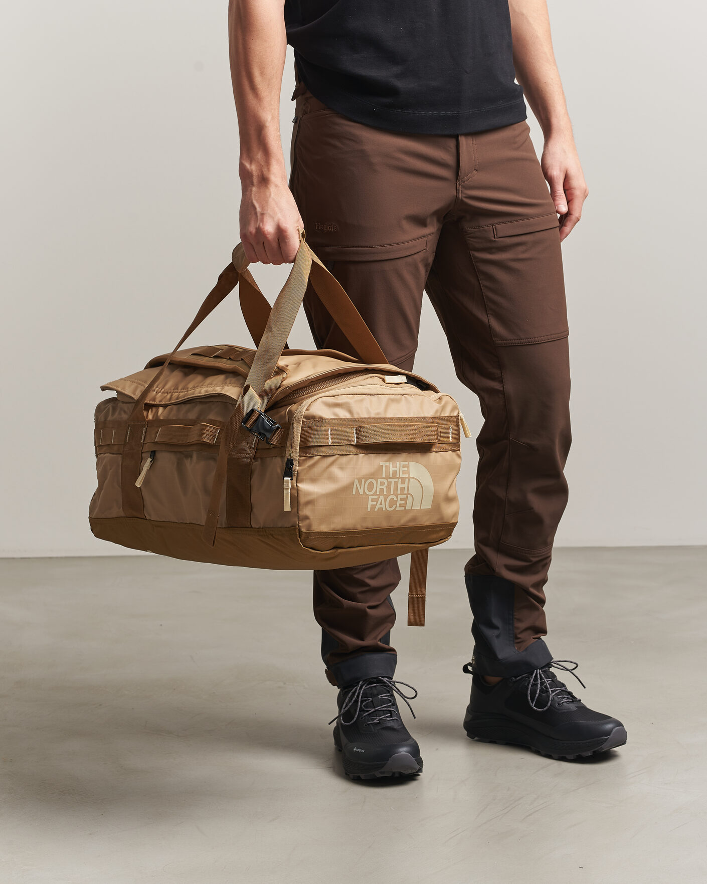 Herren | Taschen | The North Face | Base Camp Voyager Duffel 42 Khaki Stone