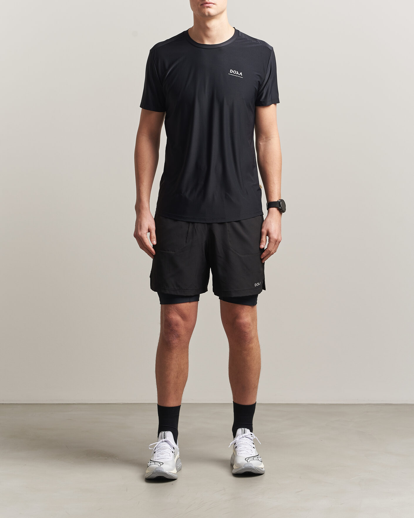 Herren | T-Shirts | DOXA | Rerun Short Sleeve T-Shirt Black