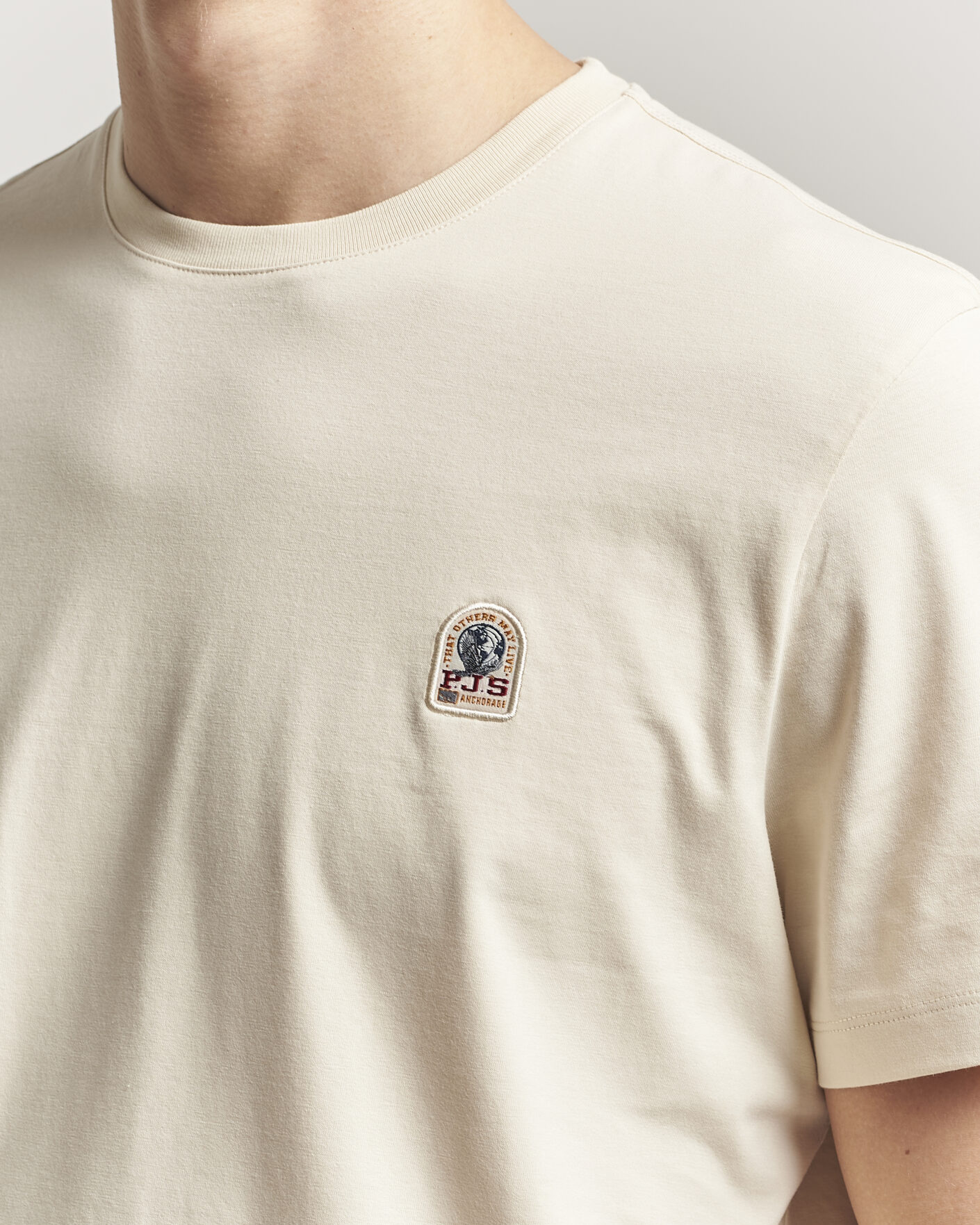 Herren | T-Shirts | Parajumpers | Patch Crew Neck T-Shirt Bone