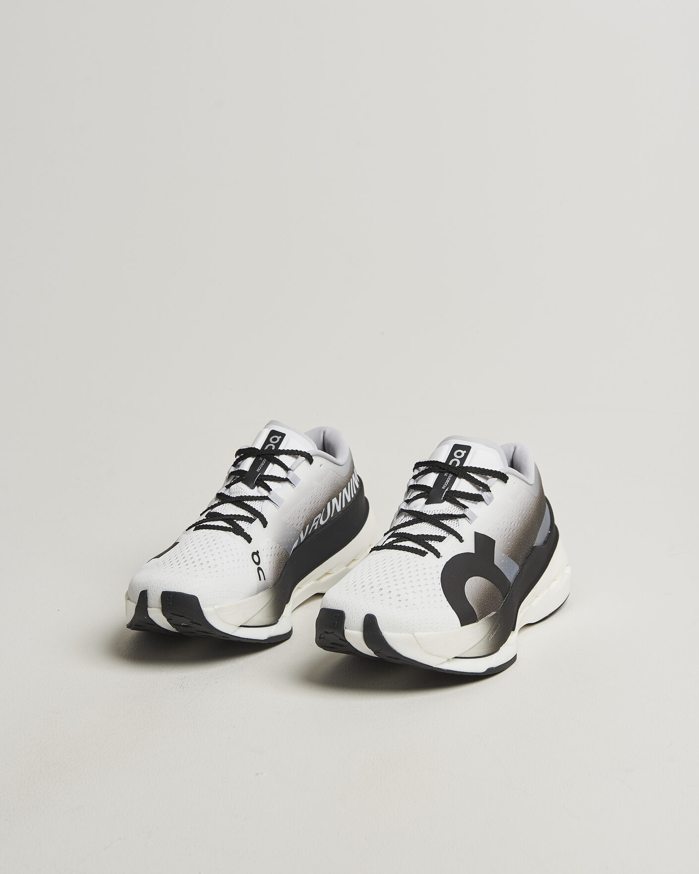 Herren | Runningsneakers | On | Cloudboom Max White/Black