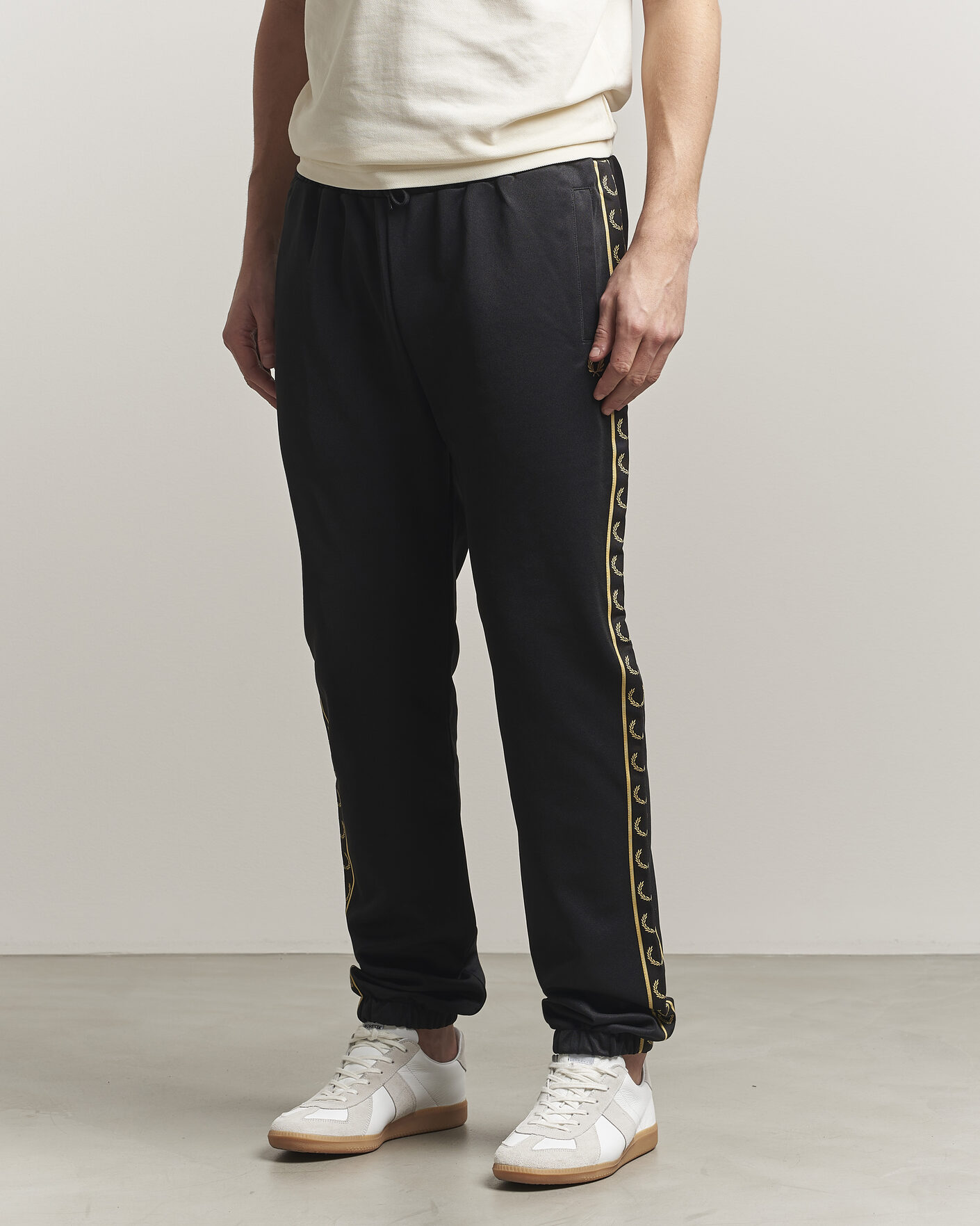 Herren | Hosen | Fred Perry | Taped Track Pants Black
