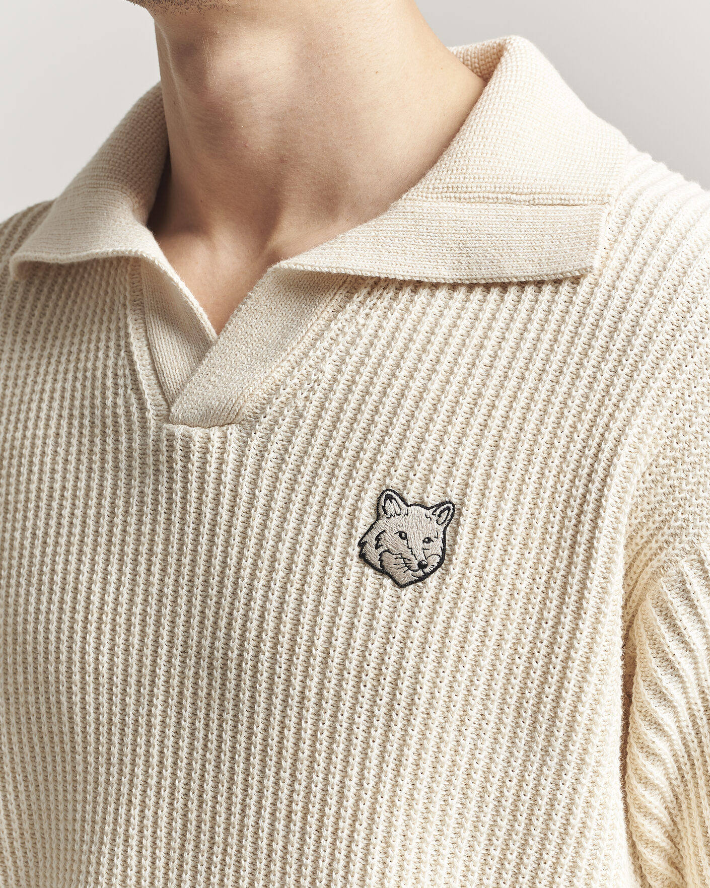 Herren | Poloshirts | Maison Kitsuné | Tonal Fox Head Rib Knitted Polo Sandshell