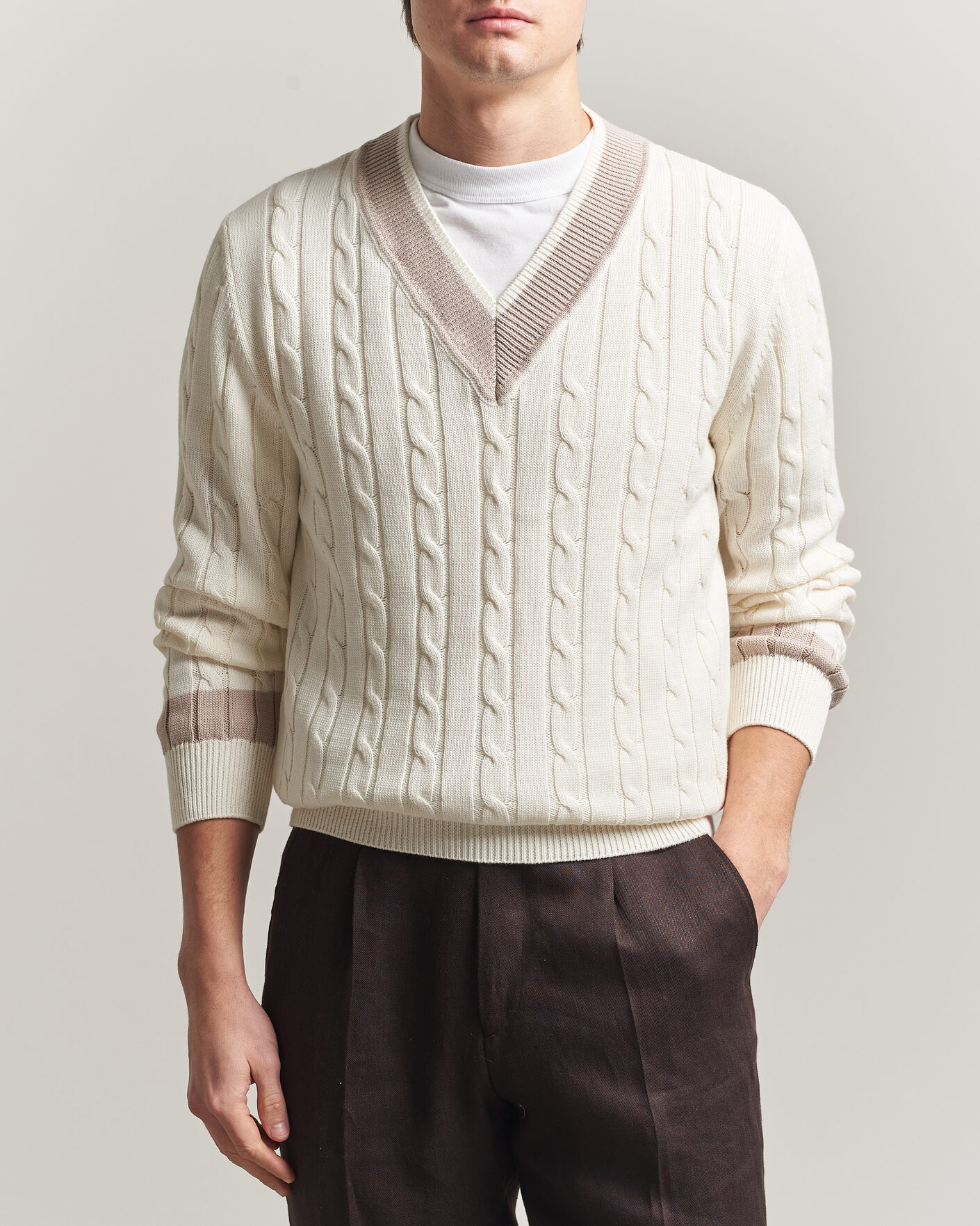 Herren | Pullover | Morgano | Cable Knitted Cotton V-Neck White/Beige