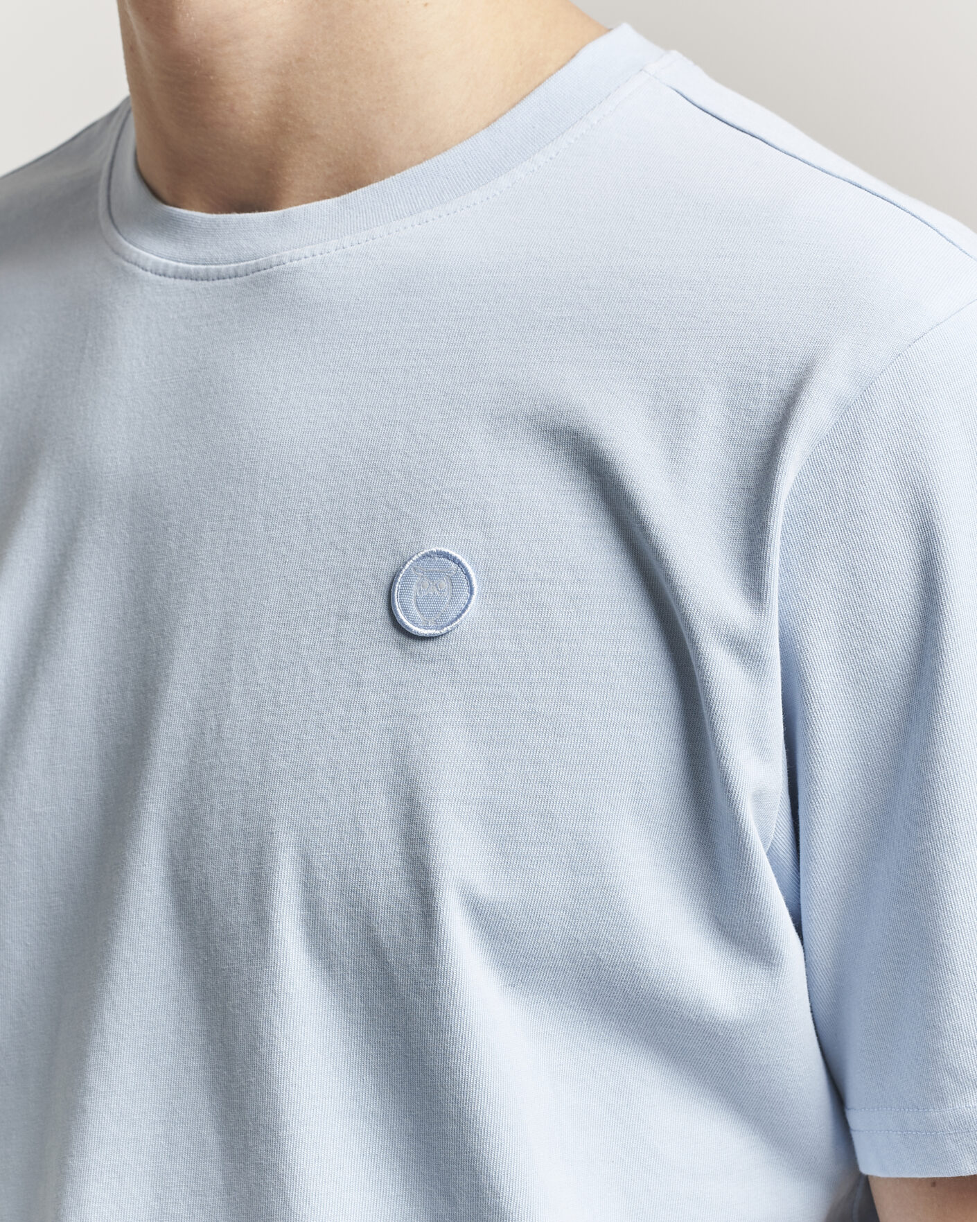 Herren | T-Shirts | KnowledgeCotton Apparel | Badge T-Shirt Skyway