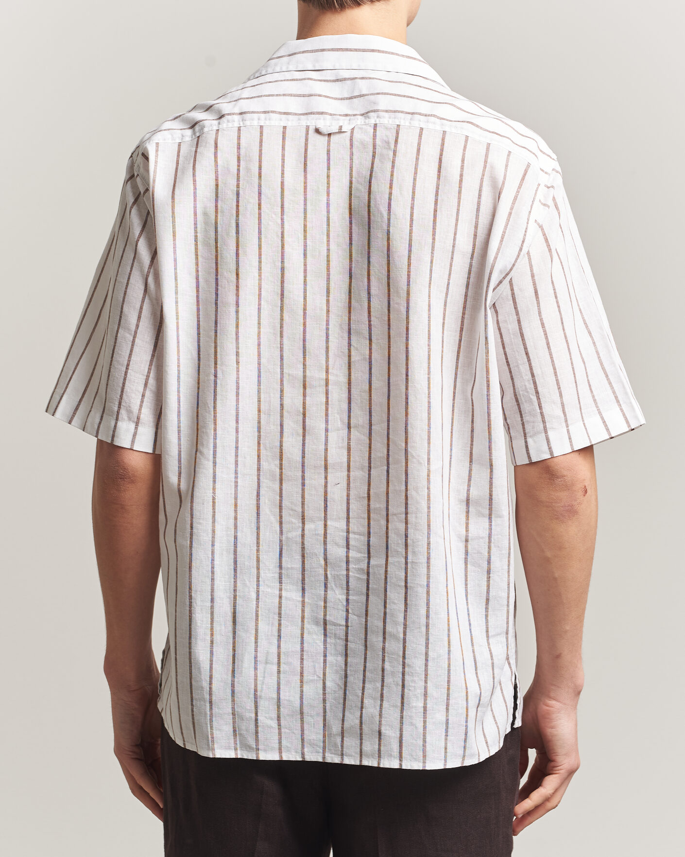 Herren | Hemden | Oscar Jacobson | Striped Short Sleeve Linen Shirt Brown/White