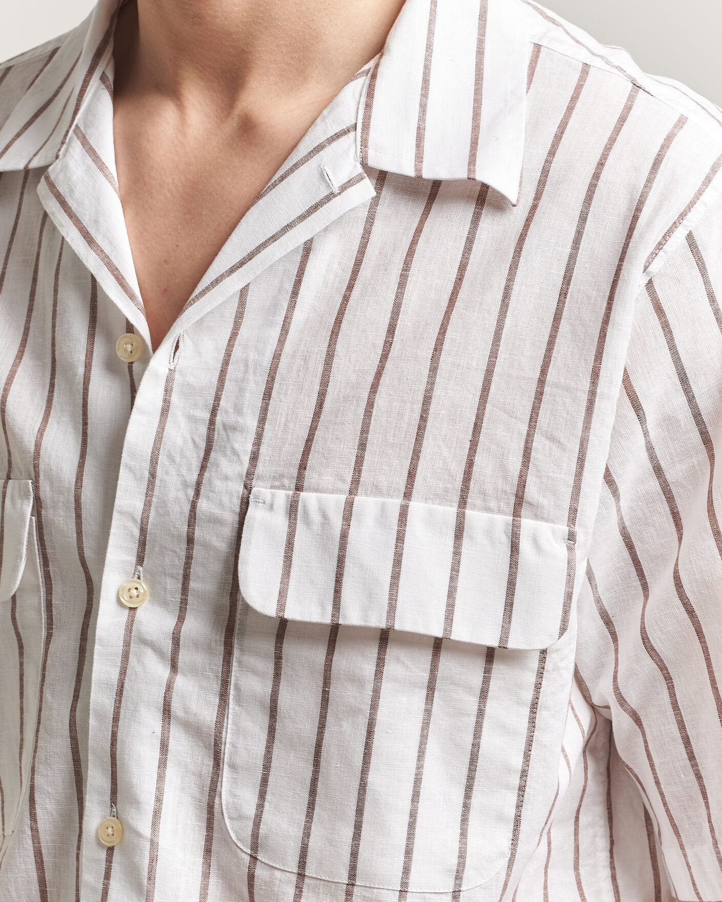 Herren | Hemden | Oscar Jacobson | Striped Short Sleeve Linen Shirt Brown/White