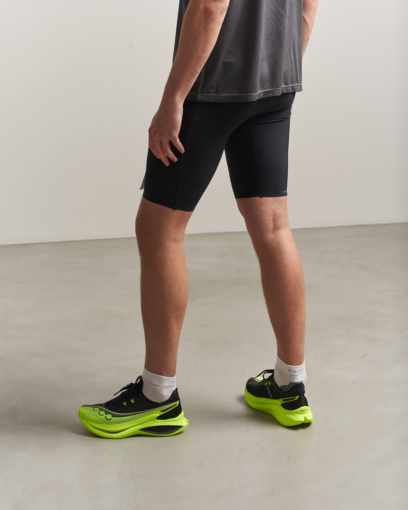 Herren | Runningsneakers | Saucony | Endorphin Pro 5 Black/Shock