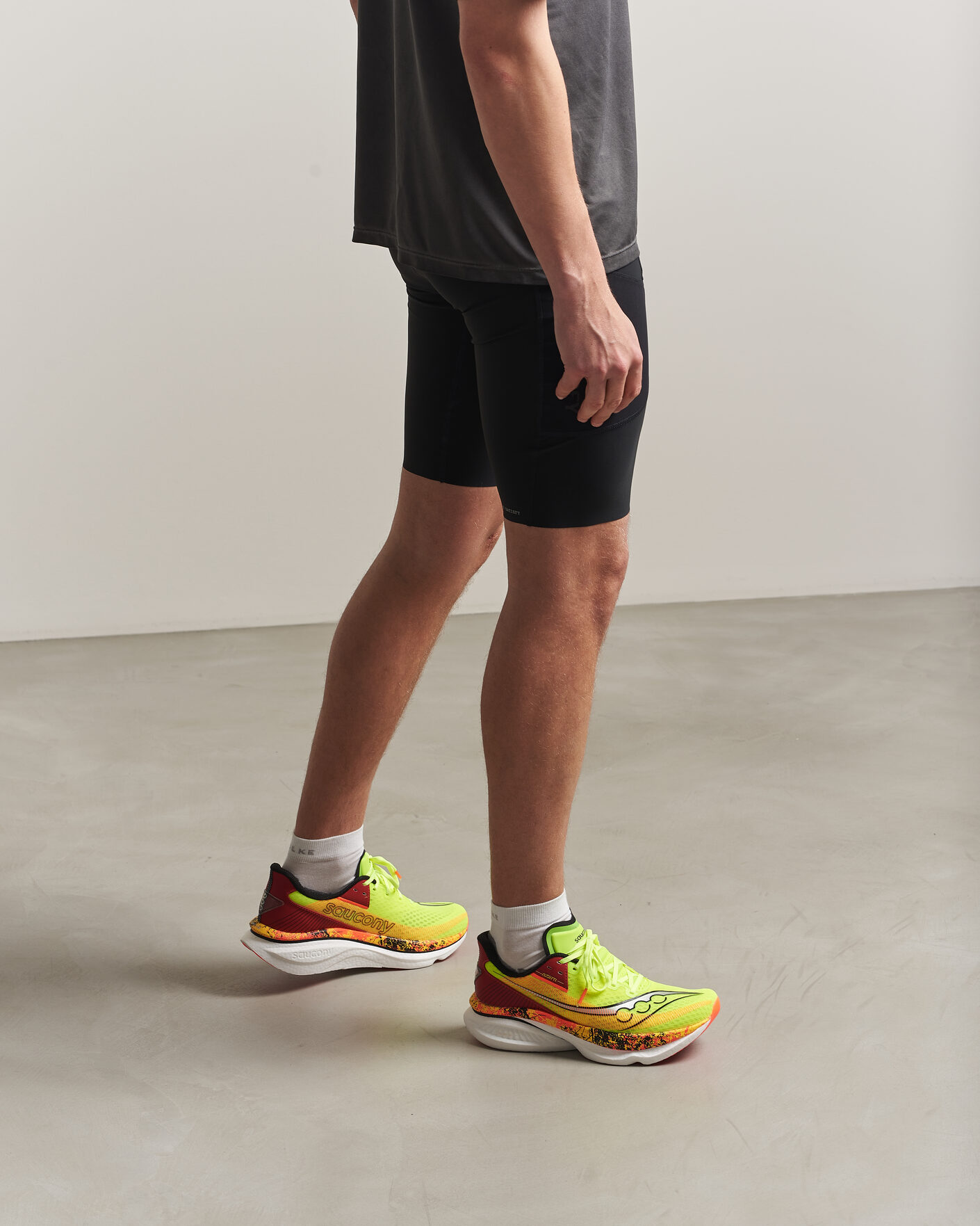 Herren | Runningsneakers | Saucony | Endorphin Azura Citron/Black