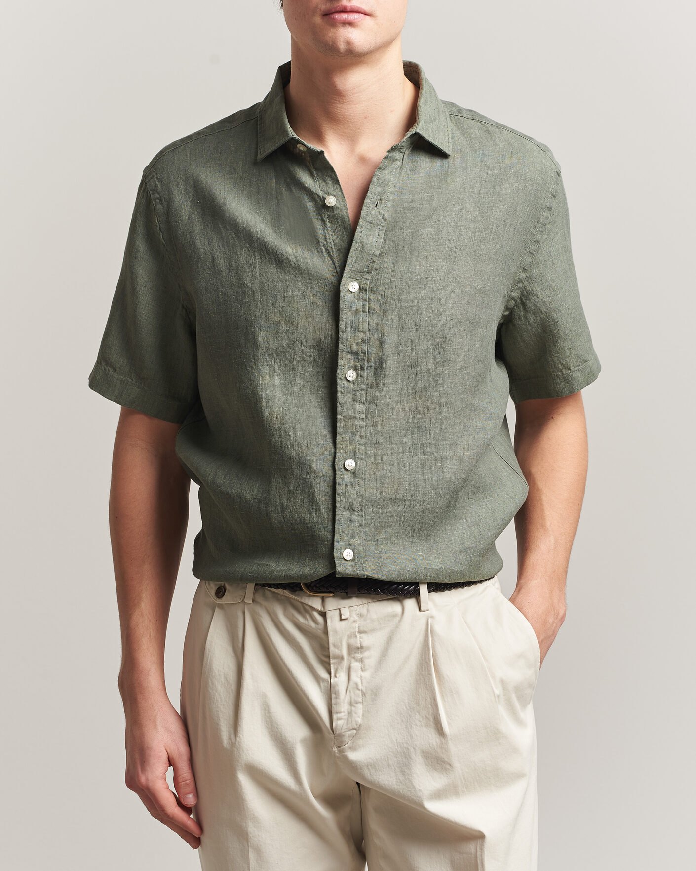 Herren | Hemden | Charles Tyrwhitt | Pure Linen Short Sleeve Slim Fit Shirt Olive
