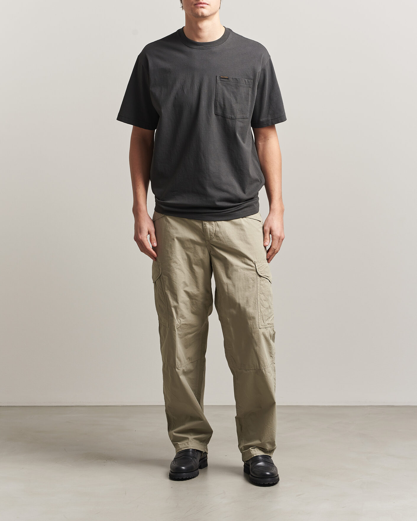 Herren | T-Shirts | Filson | Pocket T-Shirt Faded Black