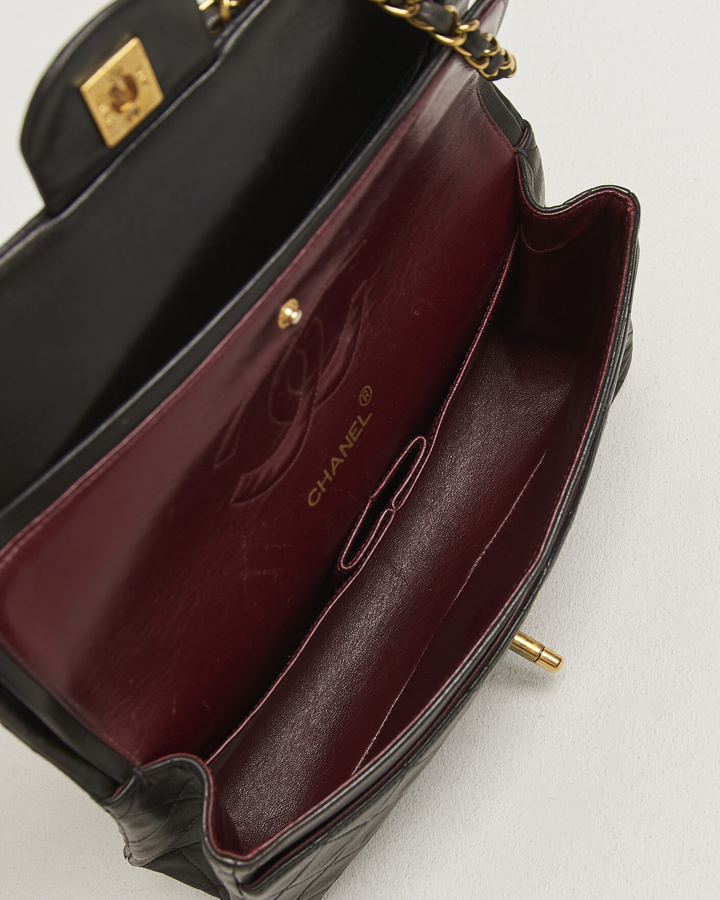 Herren | Pre-Owned & Vintage Bags | Chanel Pre-Owned | Classic Medium Double Flap Bag Black