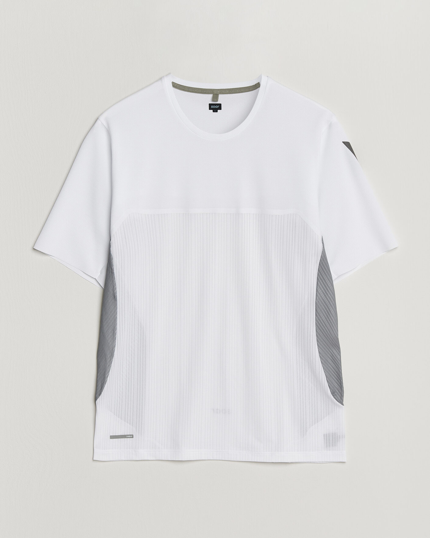 Herren | T-Shirts | SOAR Running | Hot Weather Tee White/Silver