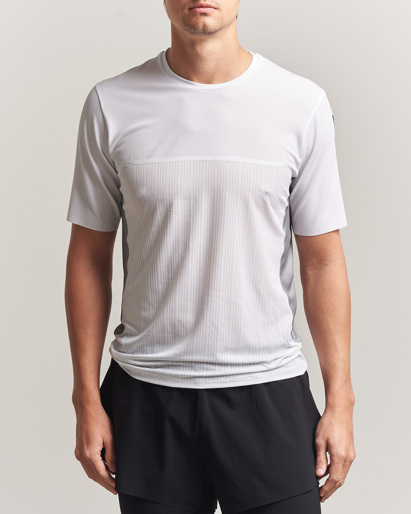 Herren | T-Shirts | SOAR Running | Hot Weather Tee White/Silver
